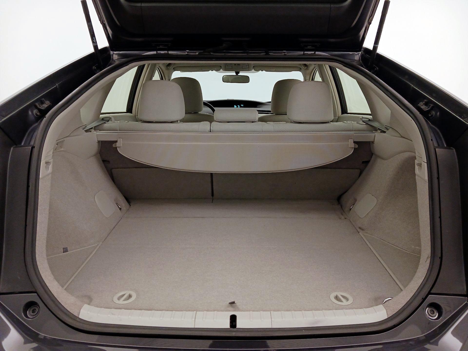 Thumbnail: 2015 Toyota Prius - 20