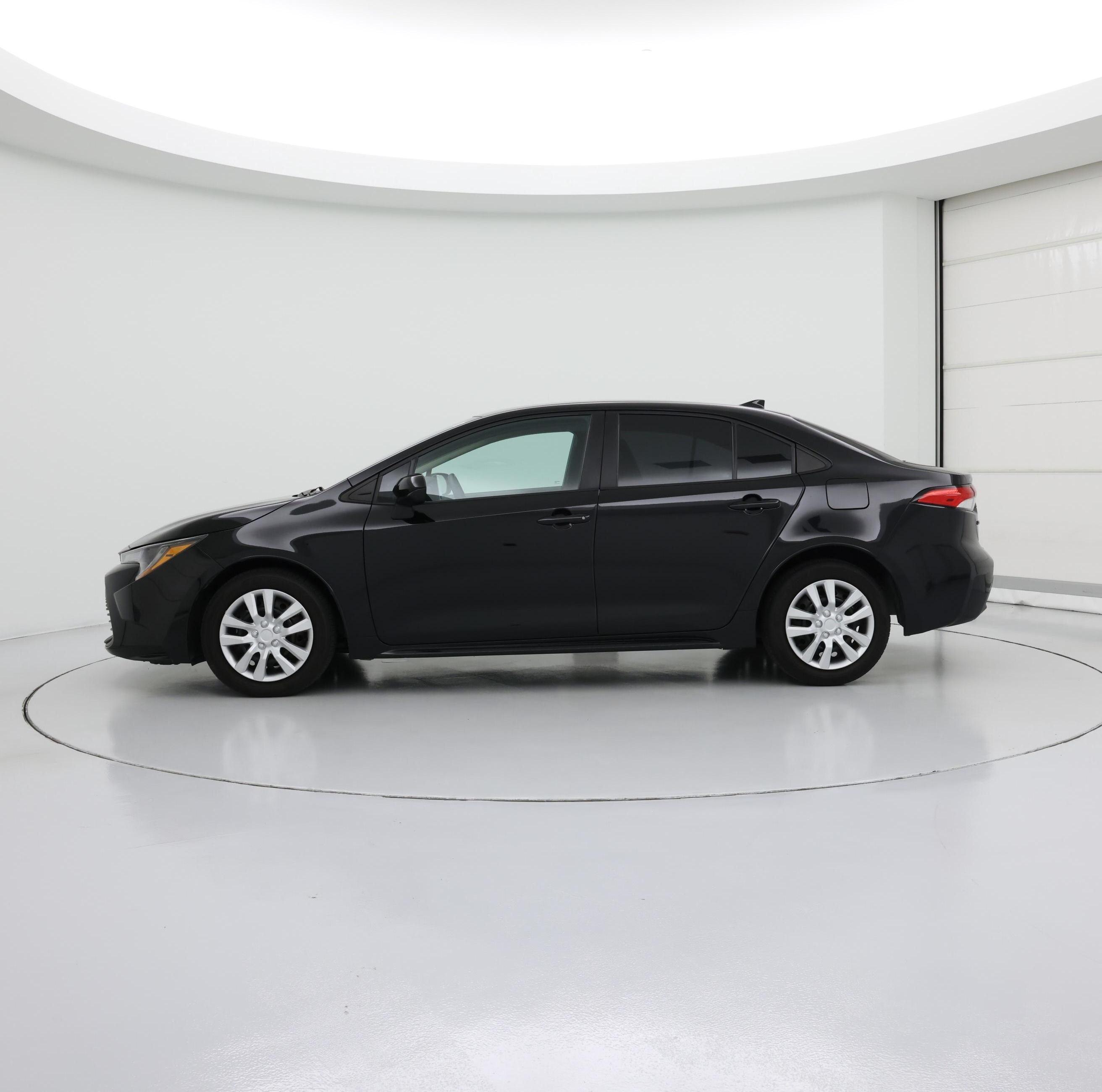 Thumbnail: 2024 Toyota Corolla - 3