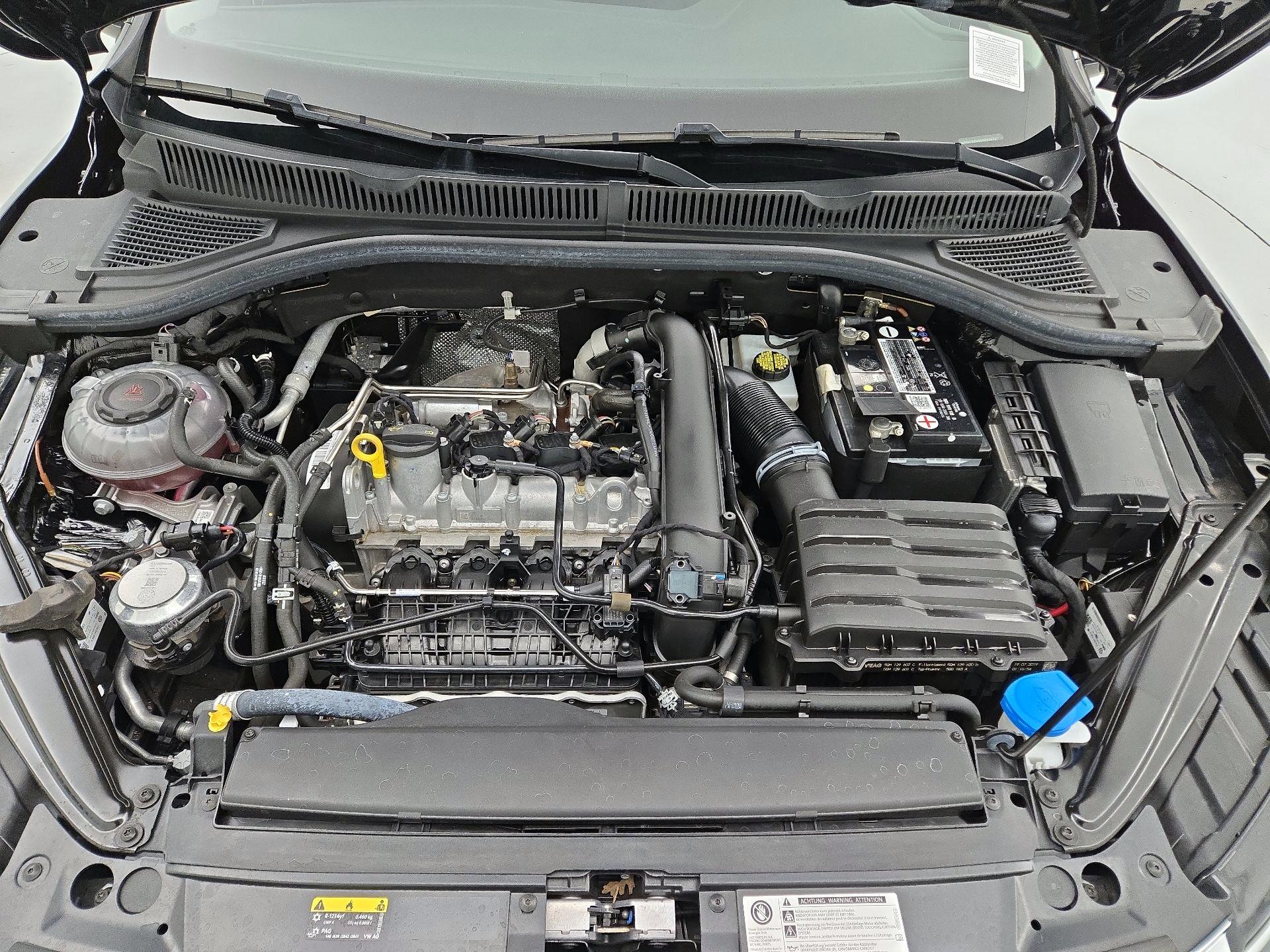 Thumbnail: 2019 Volkswagen Jetta - 18