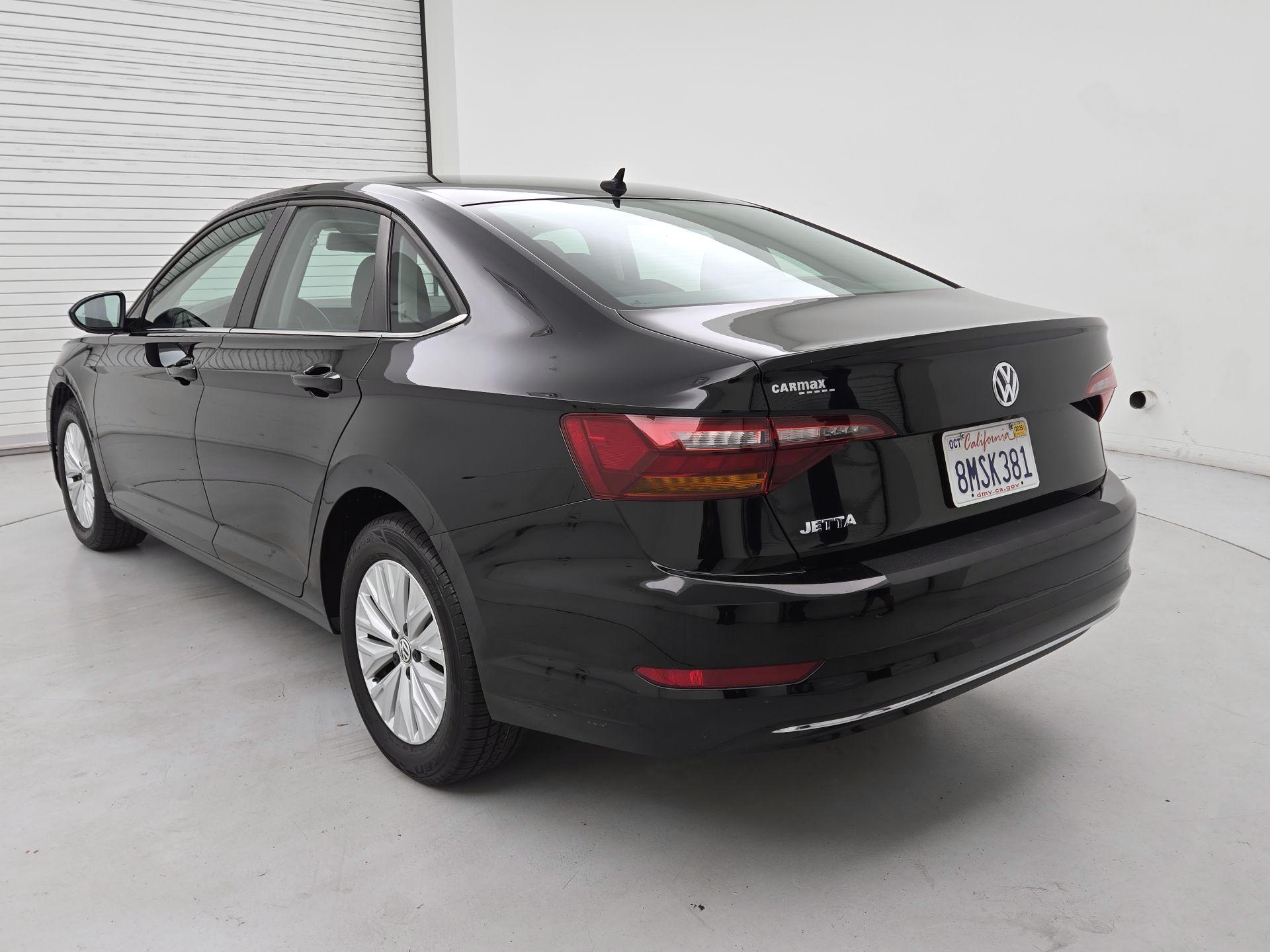 Thumbnail: 2019 Volkswagen Jetta - 7