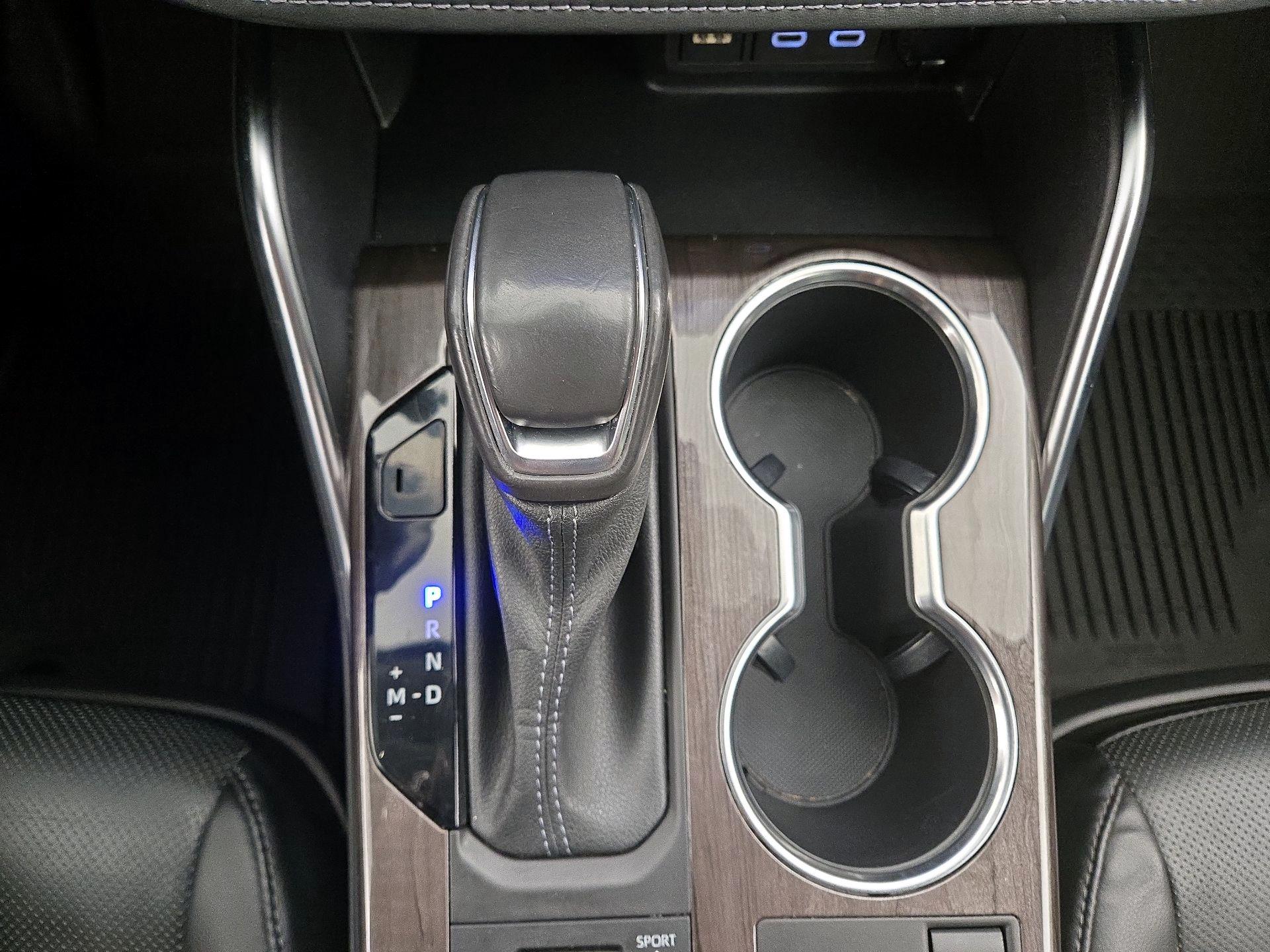 Thumbnail: 2023 Toyota Highlander - 16