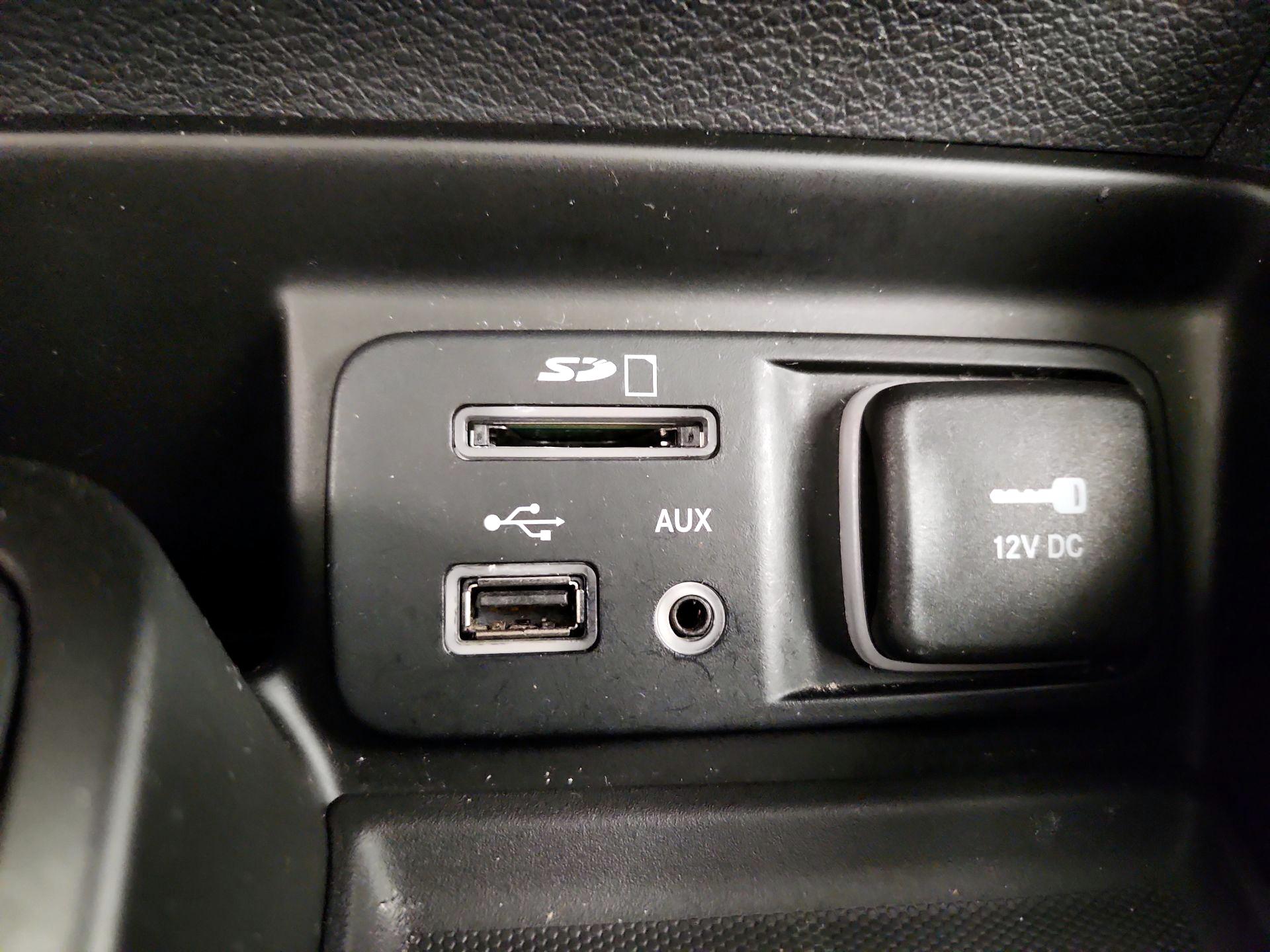 Thumbnail: 2014 Jeep Cherokee - 18