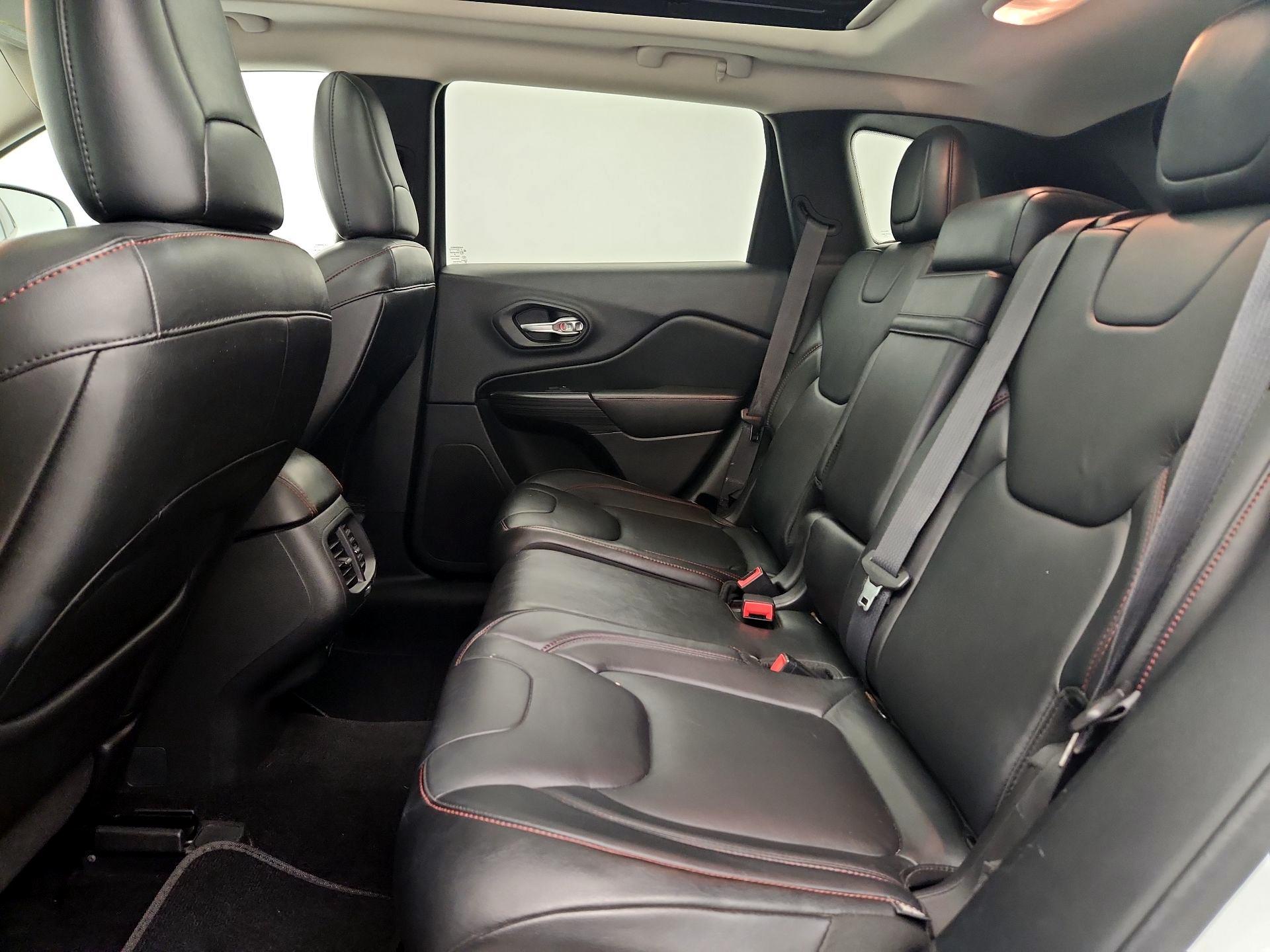 Thumbnail: 2014 Jeep Cherokee - 20