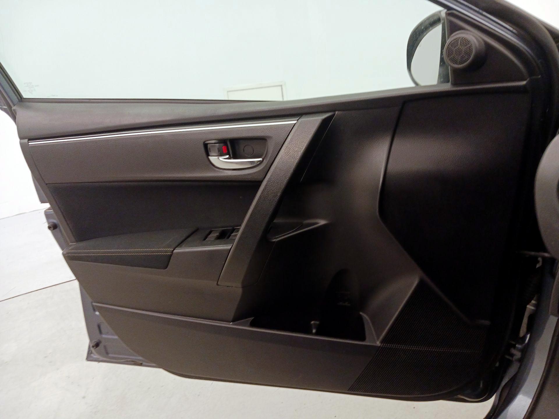 Thumbnail: 2019 Toyota Corolla - 12