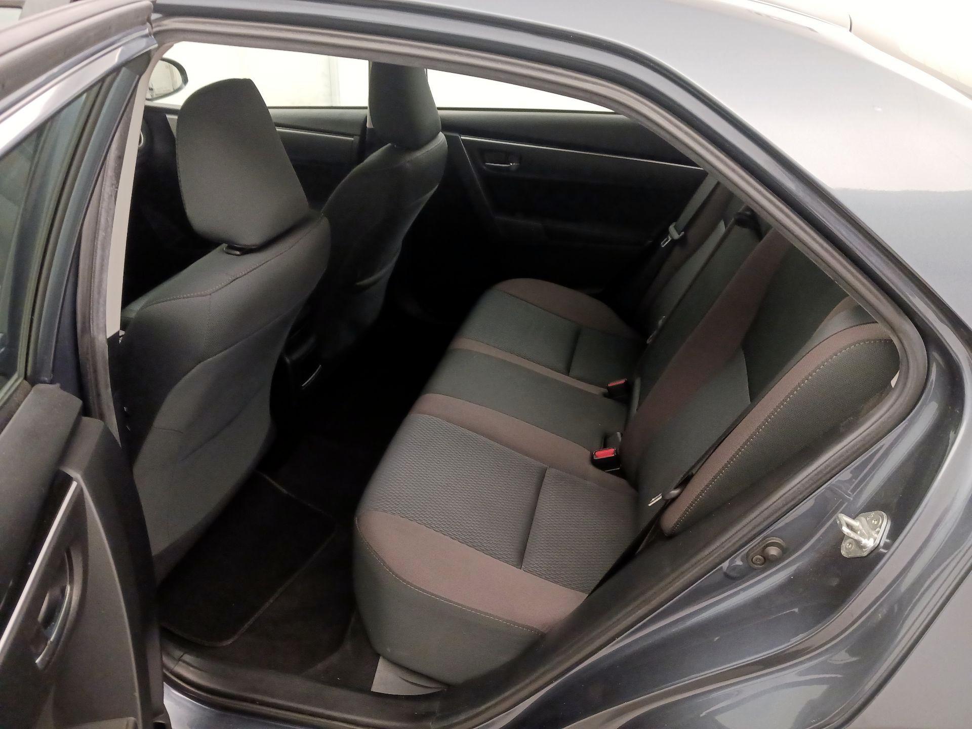 Thumbnail: 2019 Toyota Corolla - 19