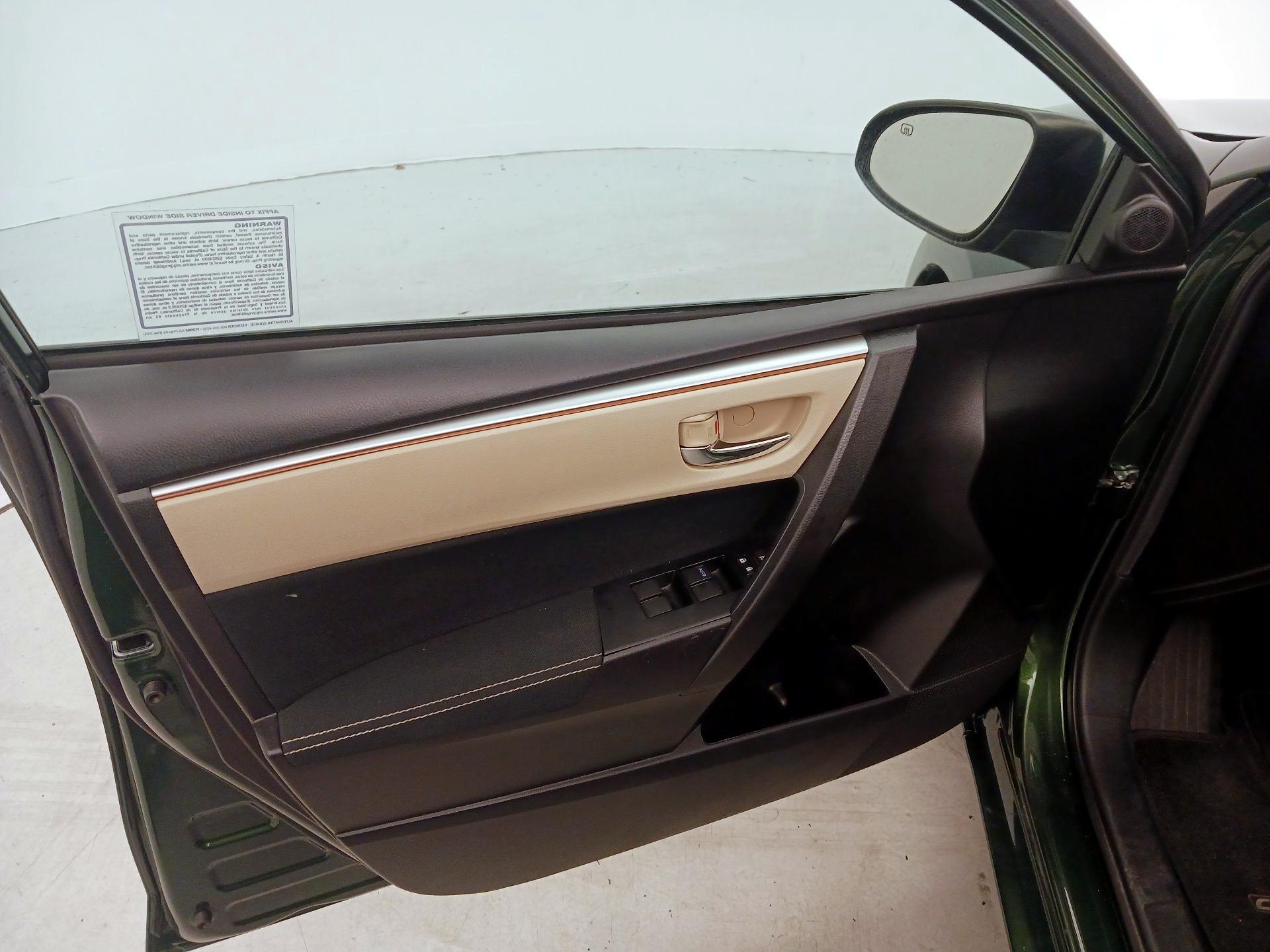 Thumbnail: 2014 Toyota Corolla - 12