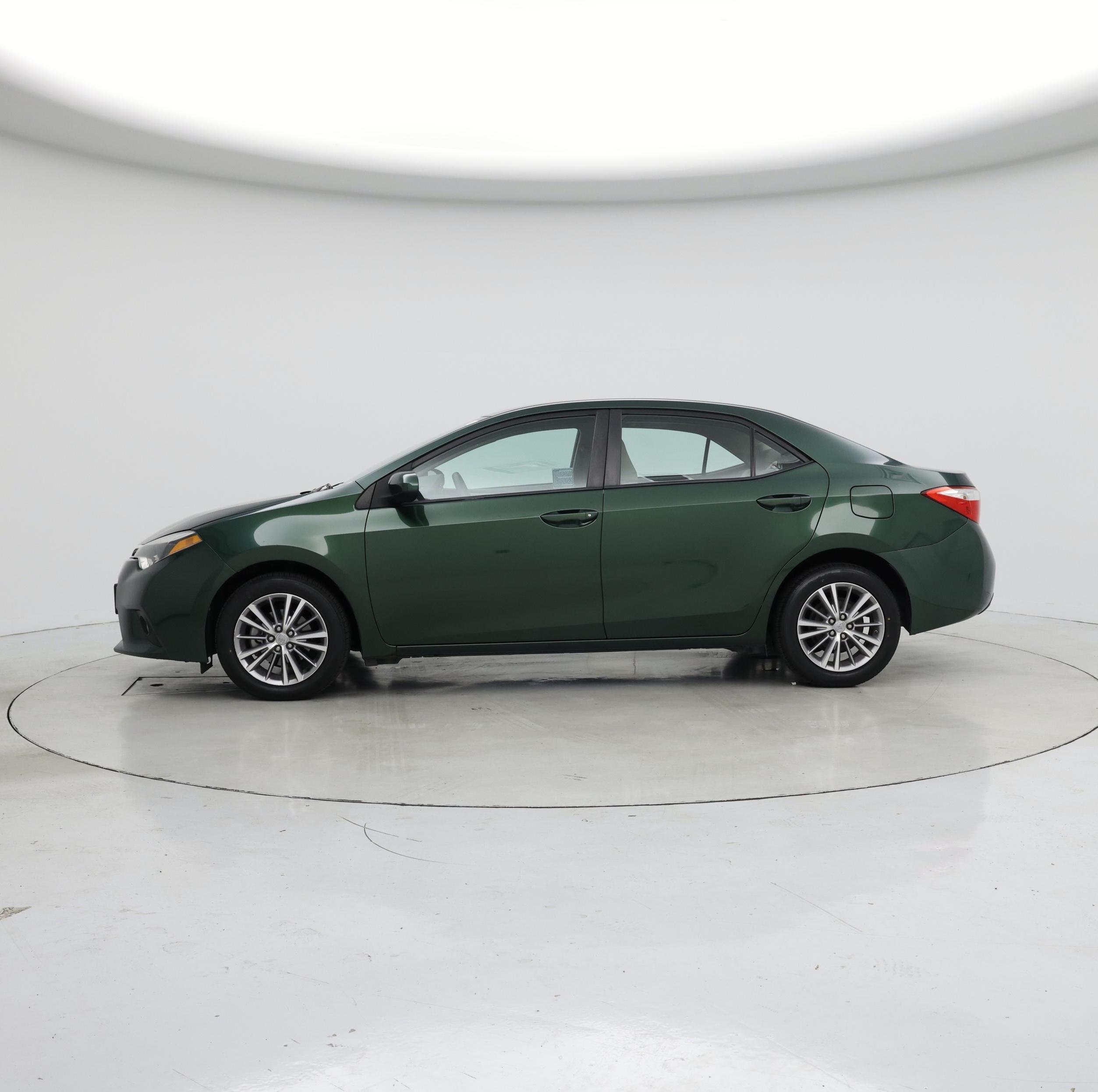 Thumbnail: 2014 Toyota Corolla - 3