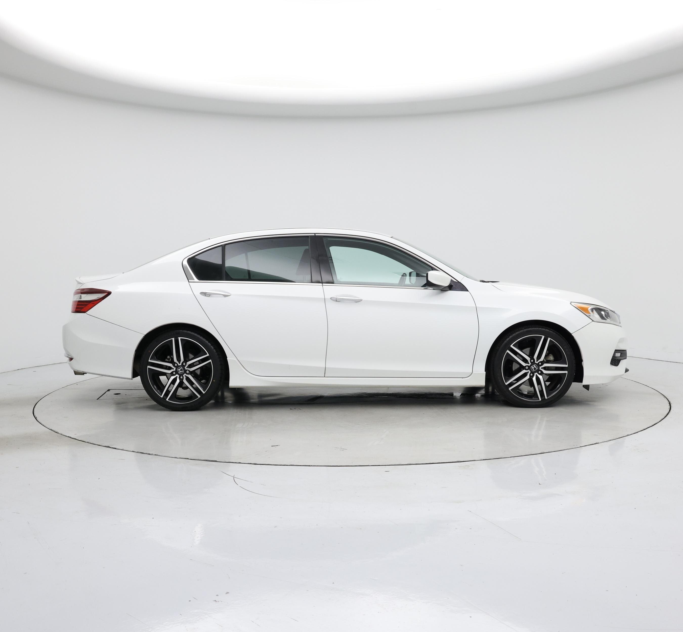 Thumbnail: 2017 Honda Accord - 7