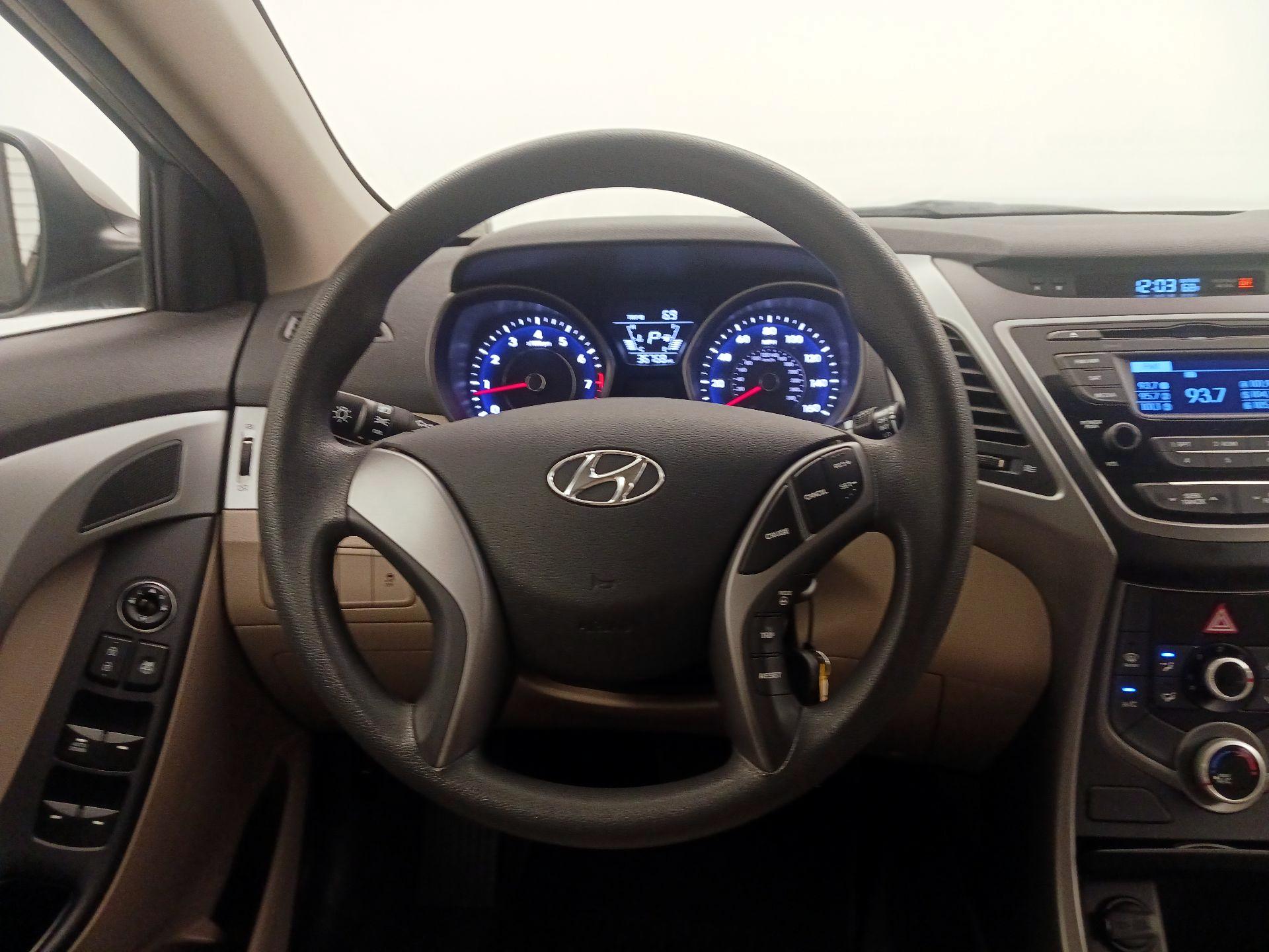 Thumbnail: 2014 Hyundai Elantra - 10