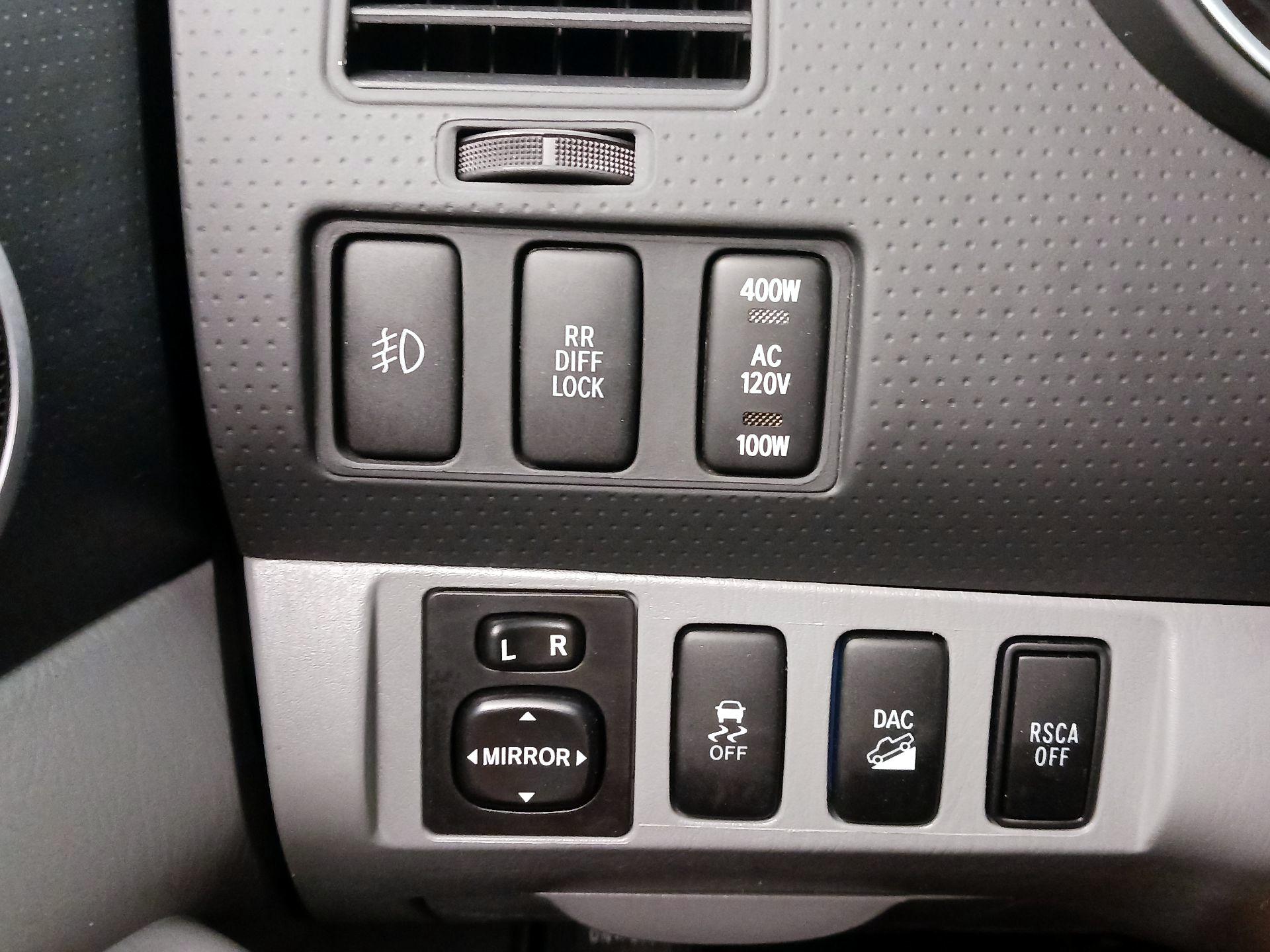 Thumbnail: 2014 Toyota Tacoma - 13