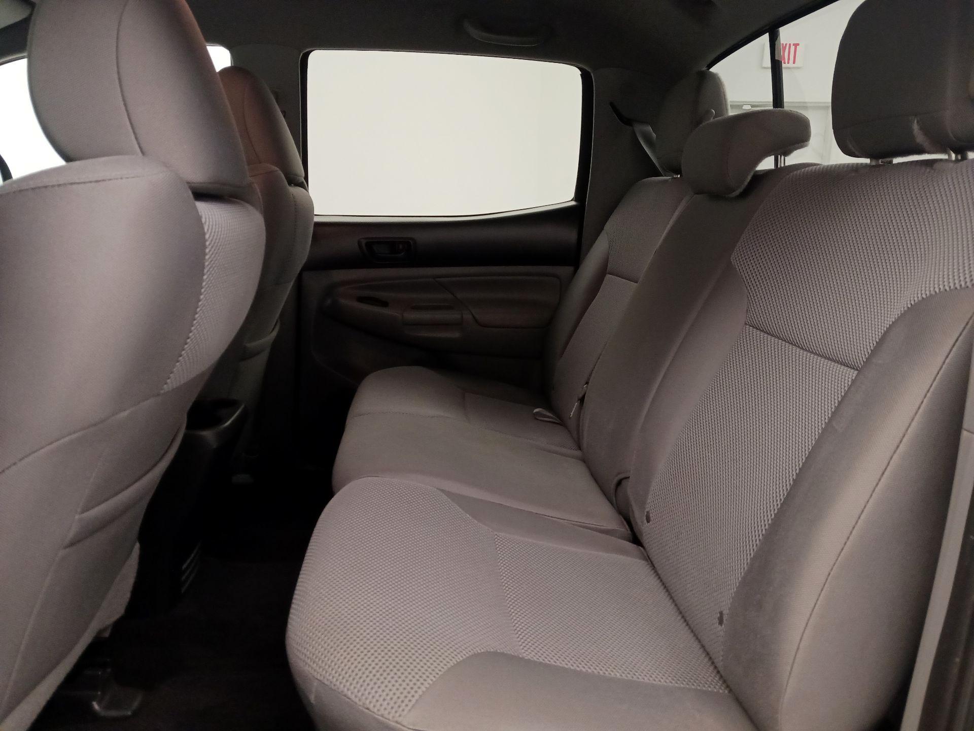 Thumbnail: 2014 Toyota Tacoma - 20
