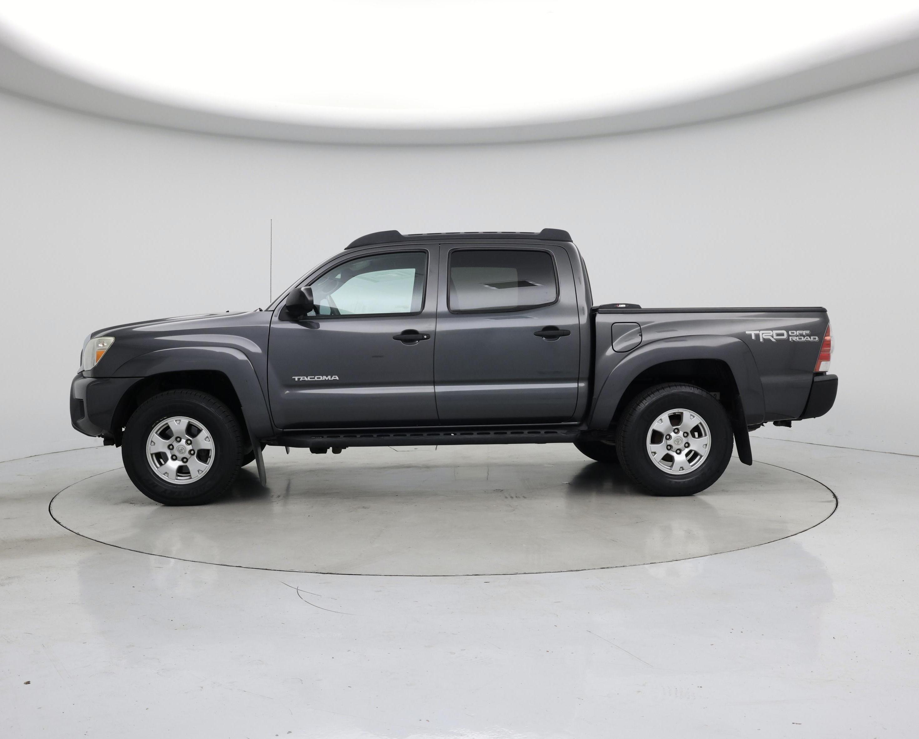 Thumbnail: 2014 Toyota Tacoma - 3