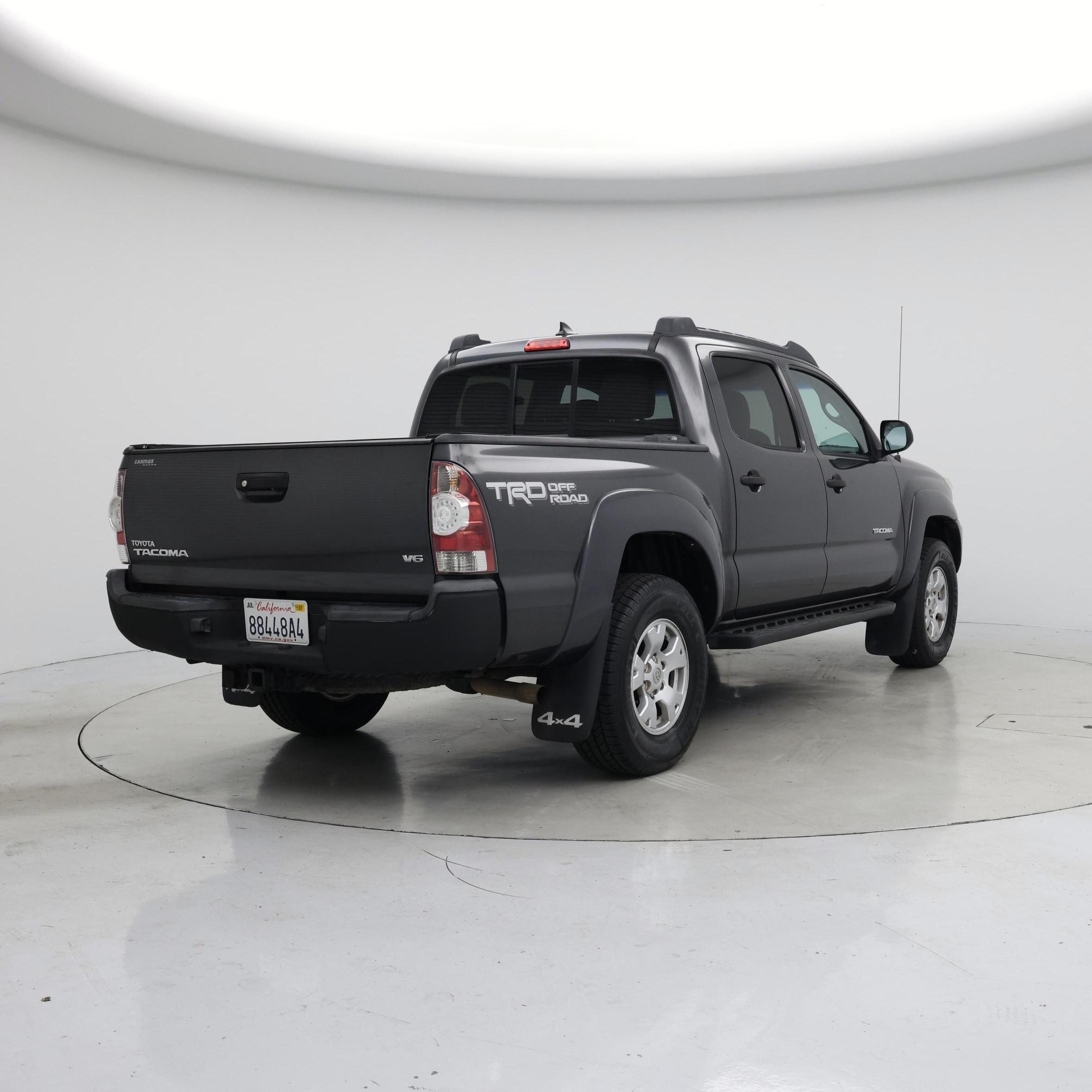 Thumbnail: 2014 Toyota Tacoma - 8