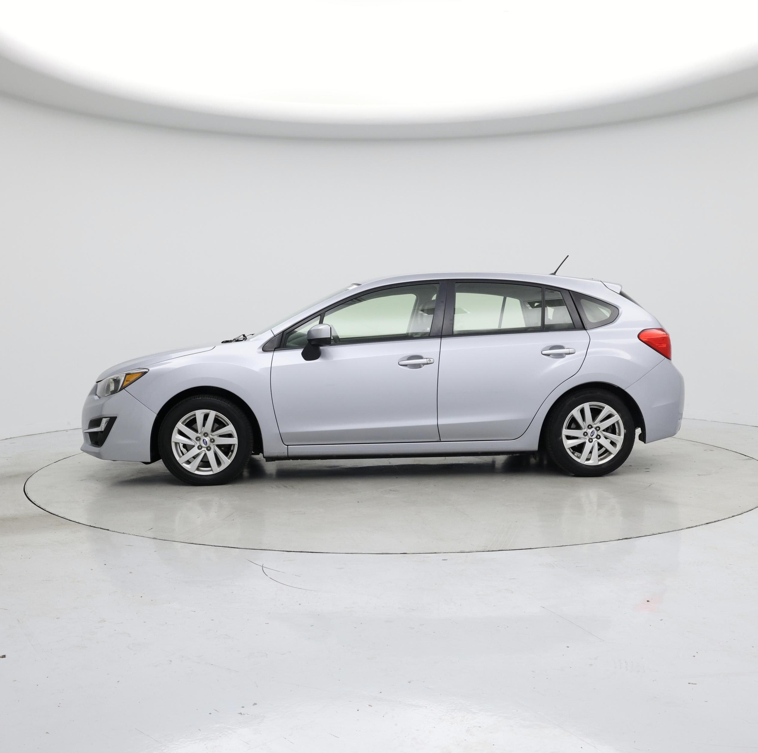 Thumbnail: 2015 Subaru Impreza - 3