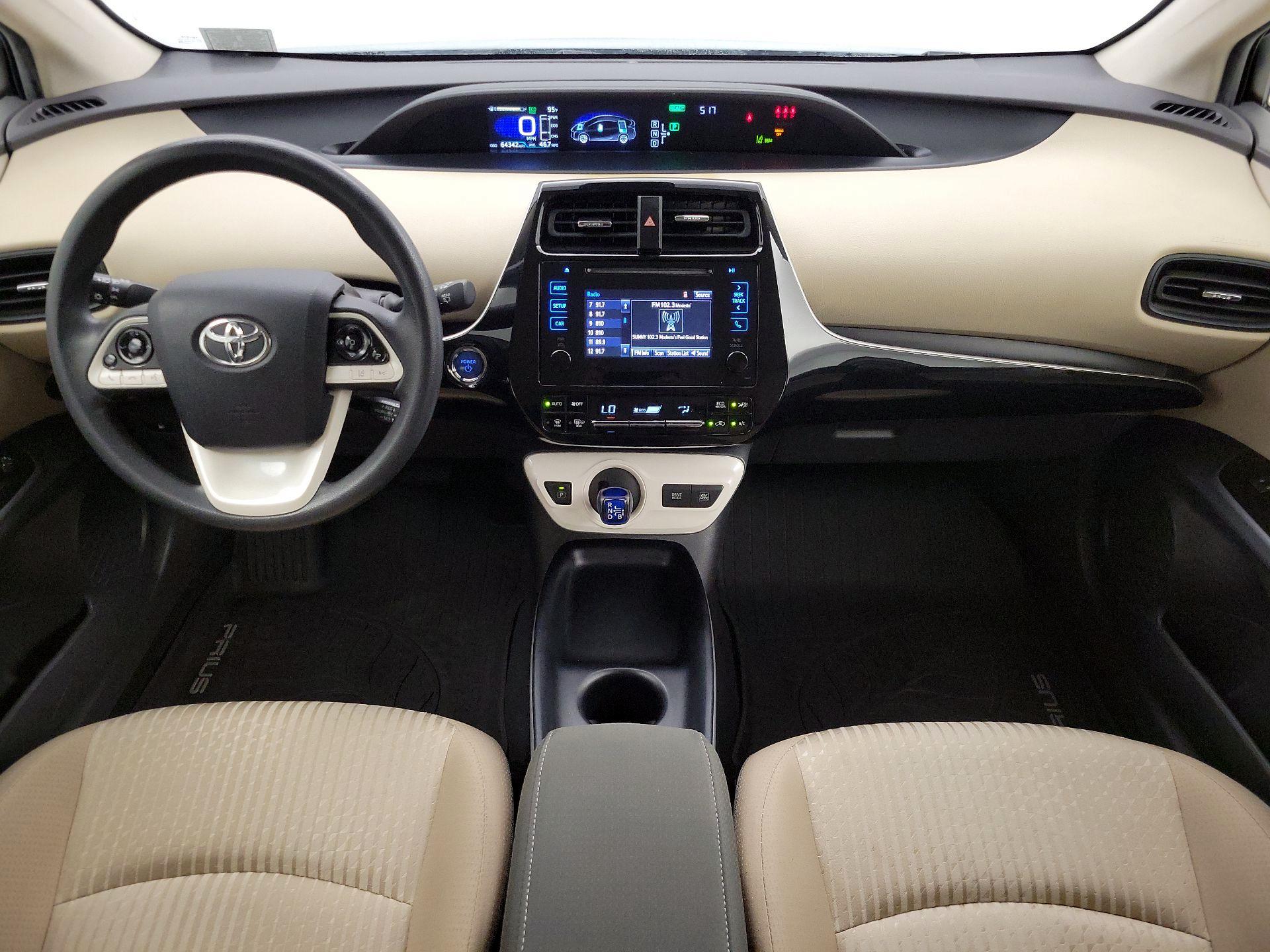 Thumbnail: 2018 Toyota Prius - 9