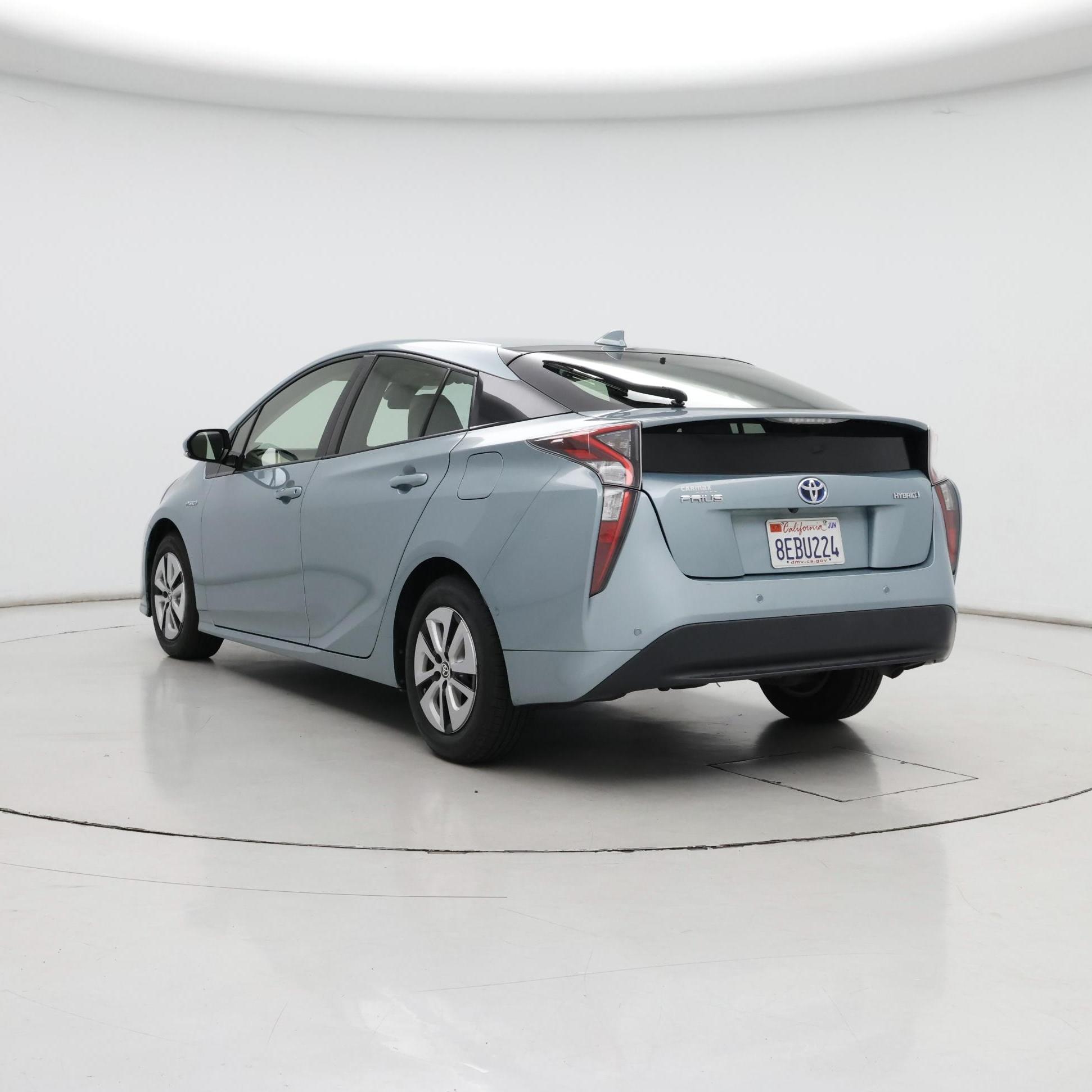 Thumbnail: 2018 Toyota Prius - 2
