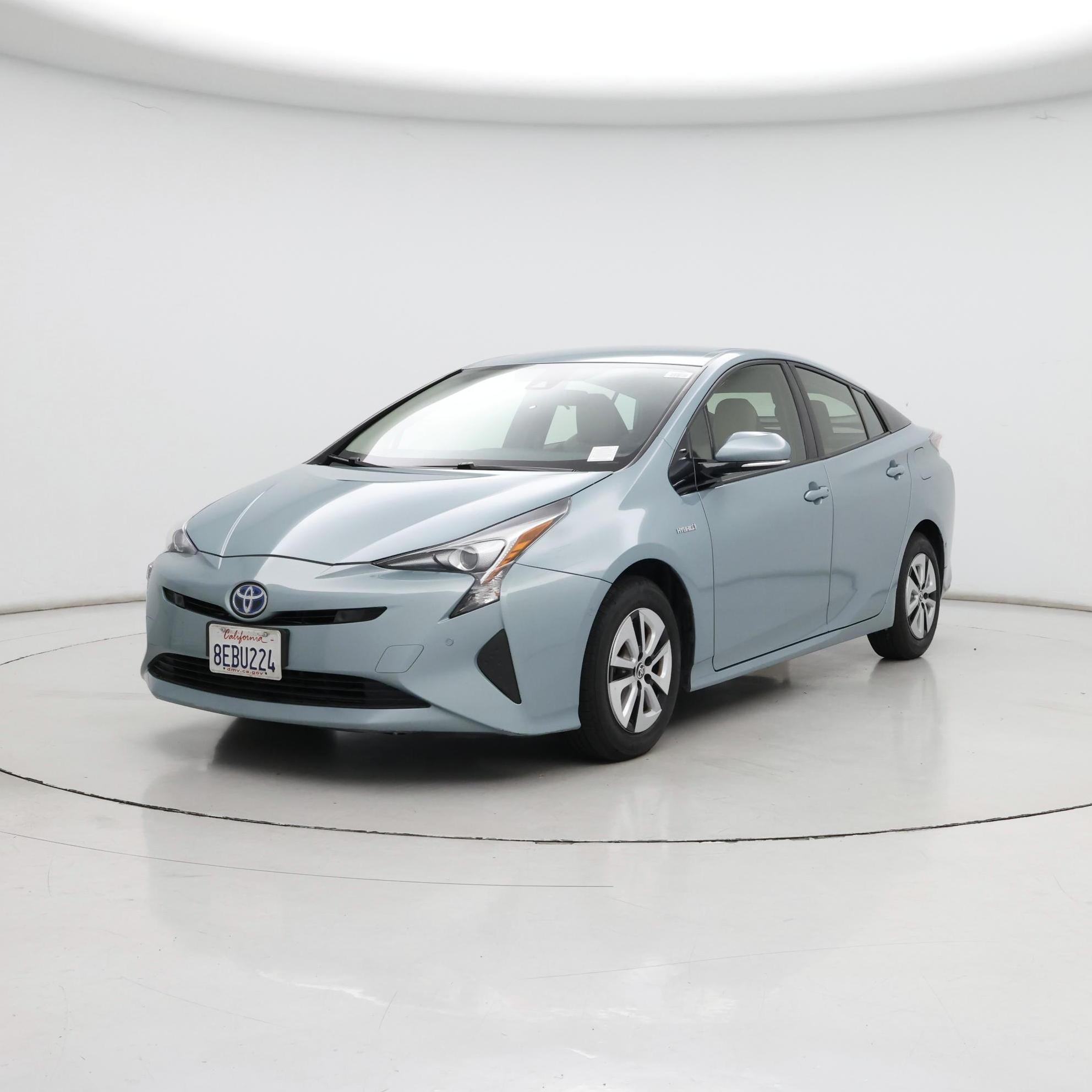 Thumbnail: 2018 Toyota Prius - 4