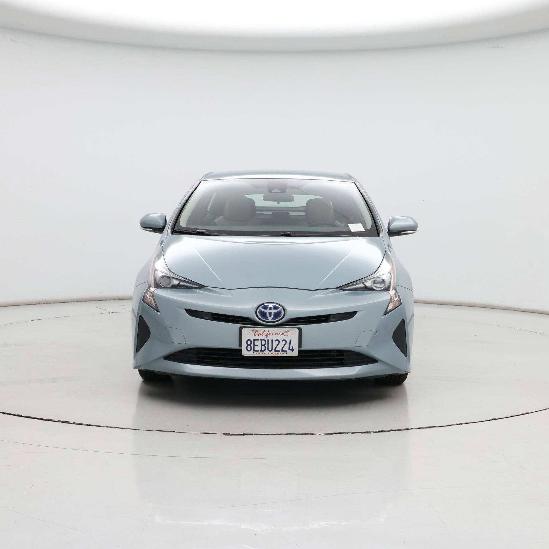 Thumbnail: 2018 Toyota Prius - 5