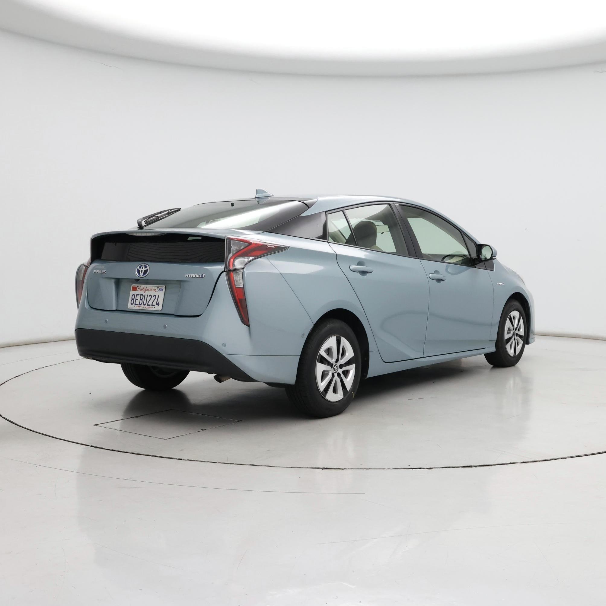 Thumbnail: 2018 Toyota Prius - 8