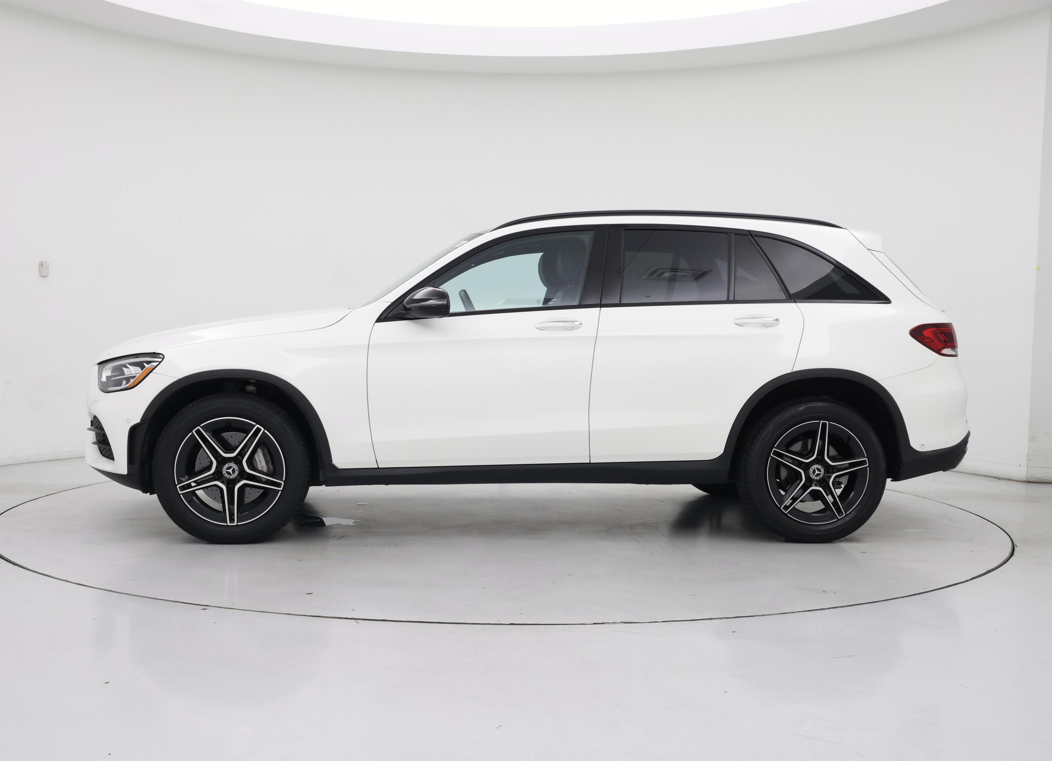 Thumbnail: 2022 Mercedes-Benz GLC - 3