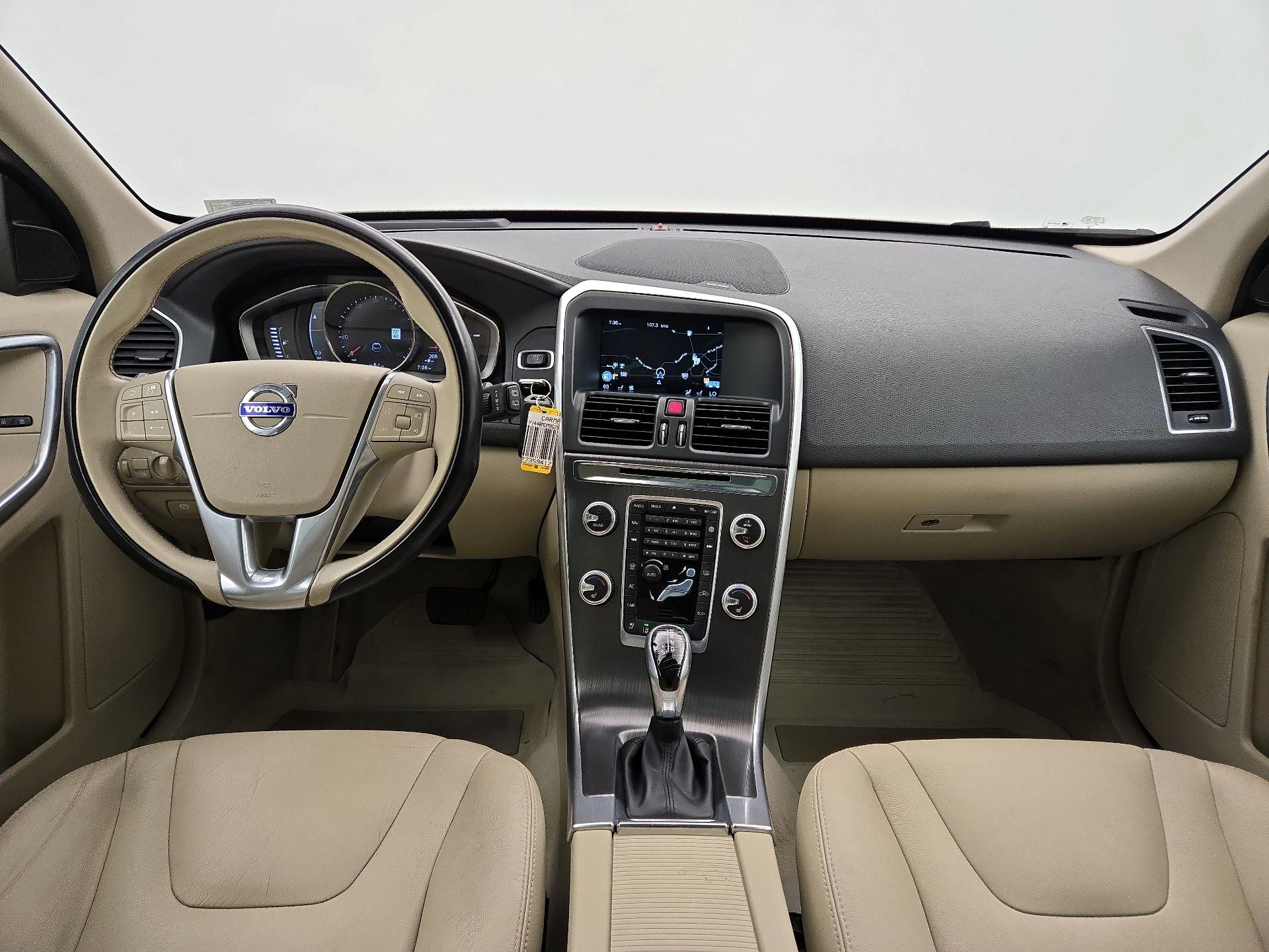 Thumbnail: 2016 Volvo XC60 - 9