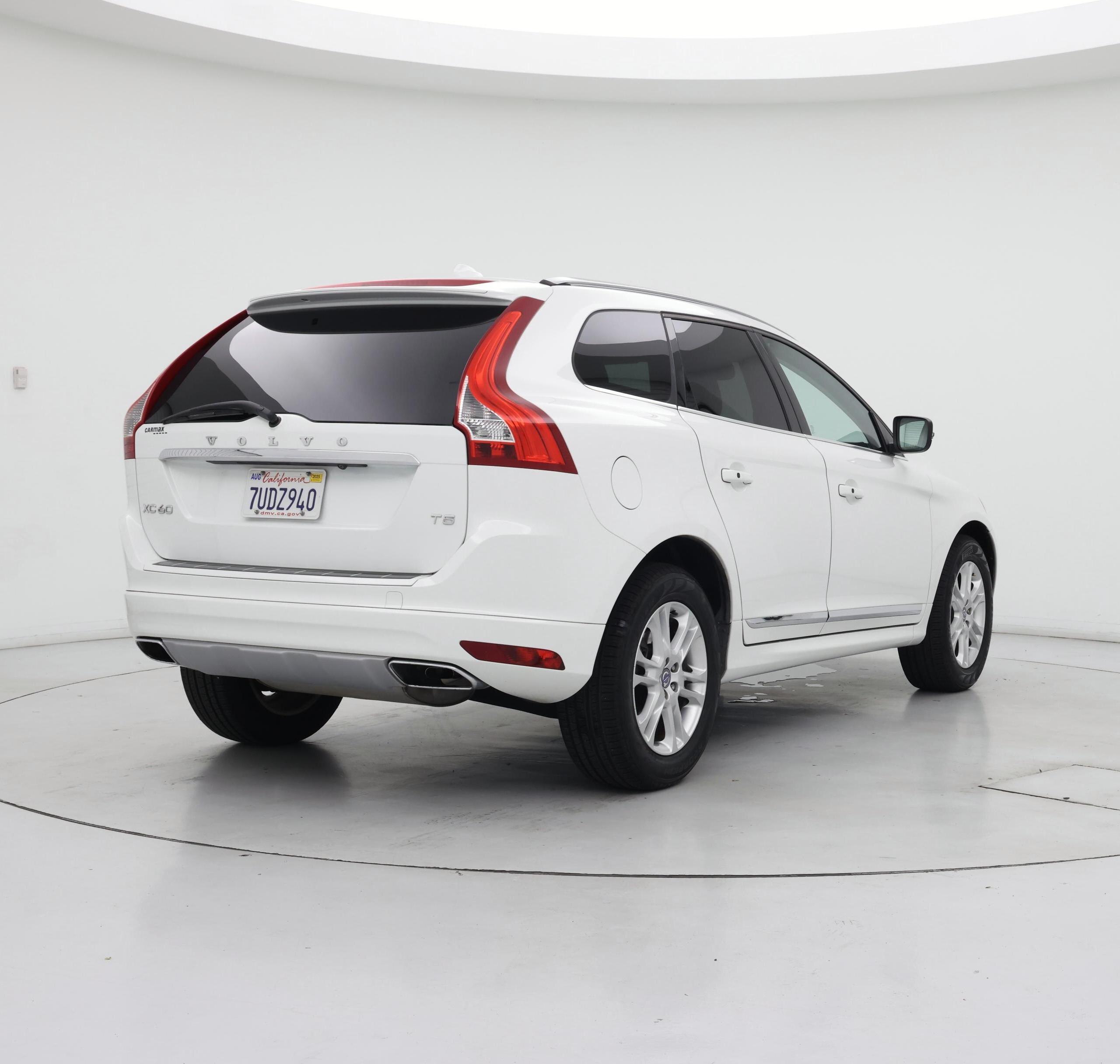Thumbnail: 2016 Volvo XC60 - 8