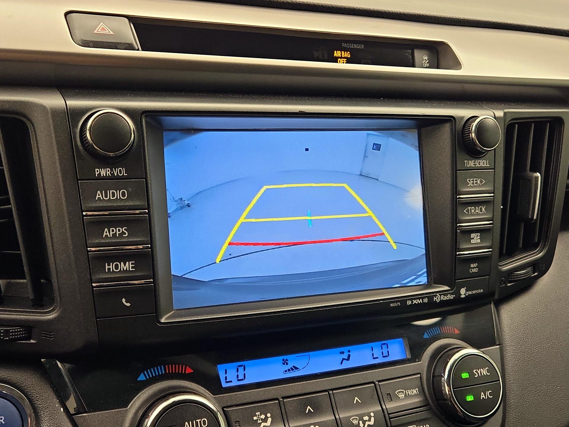Thumbnail: 2016 Toyota RAV4 - 15