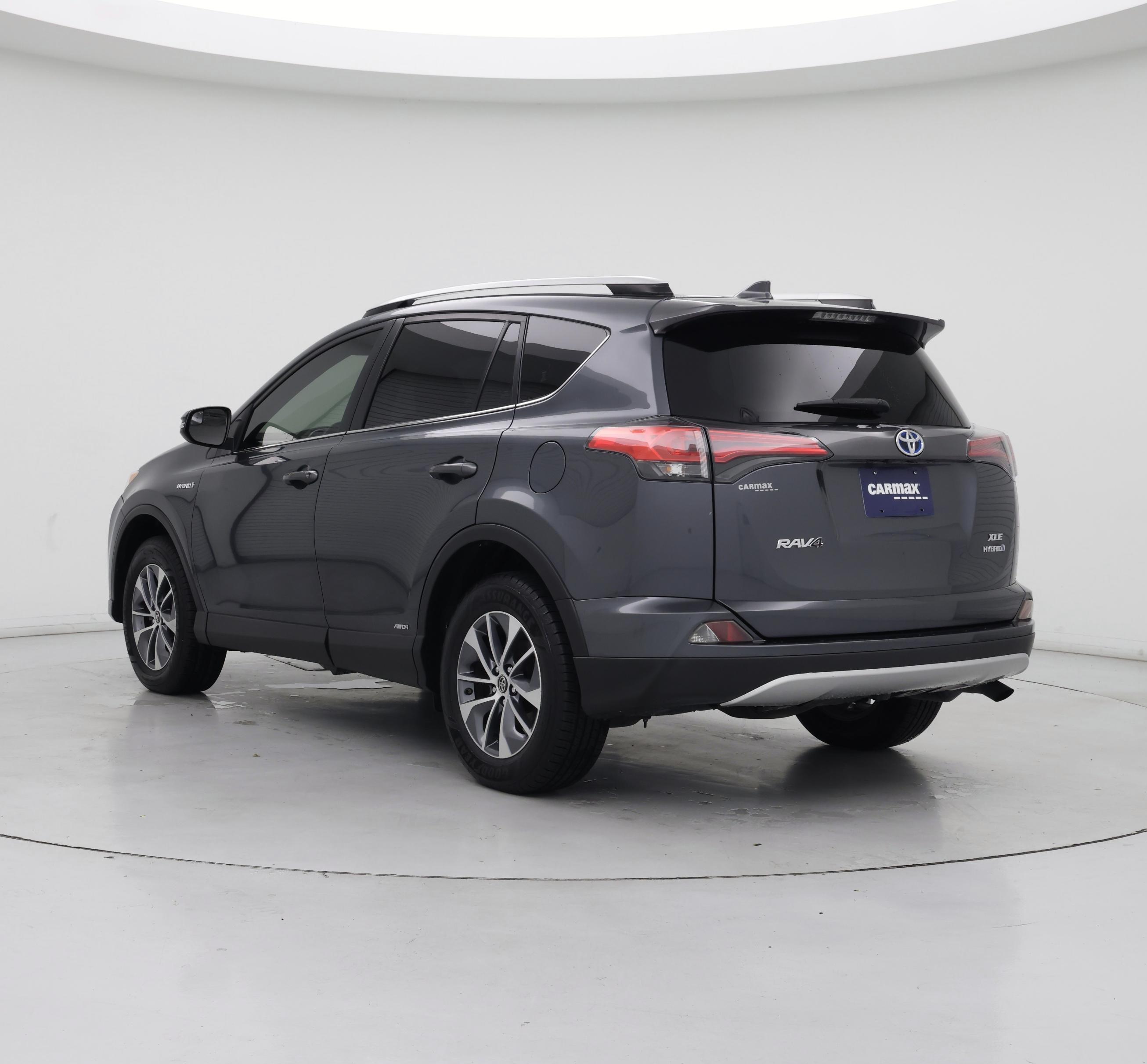 Thumbnail: 2016 Toyota RAV4 - 2