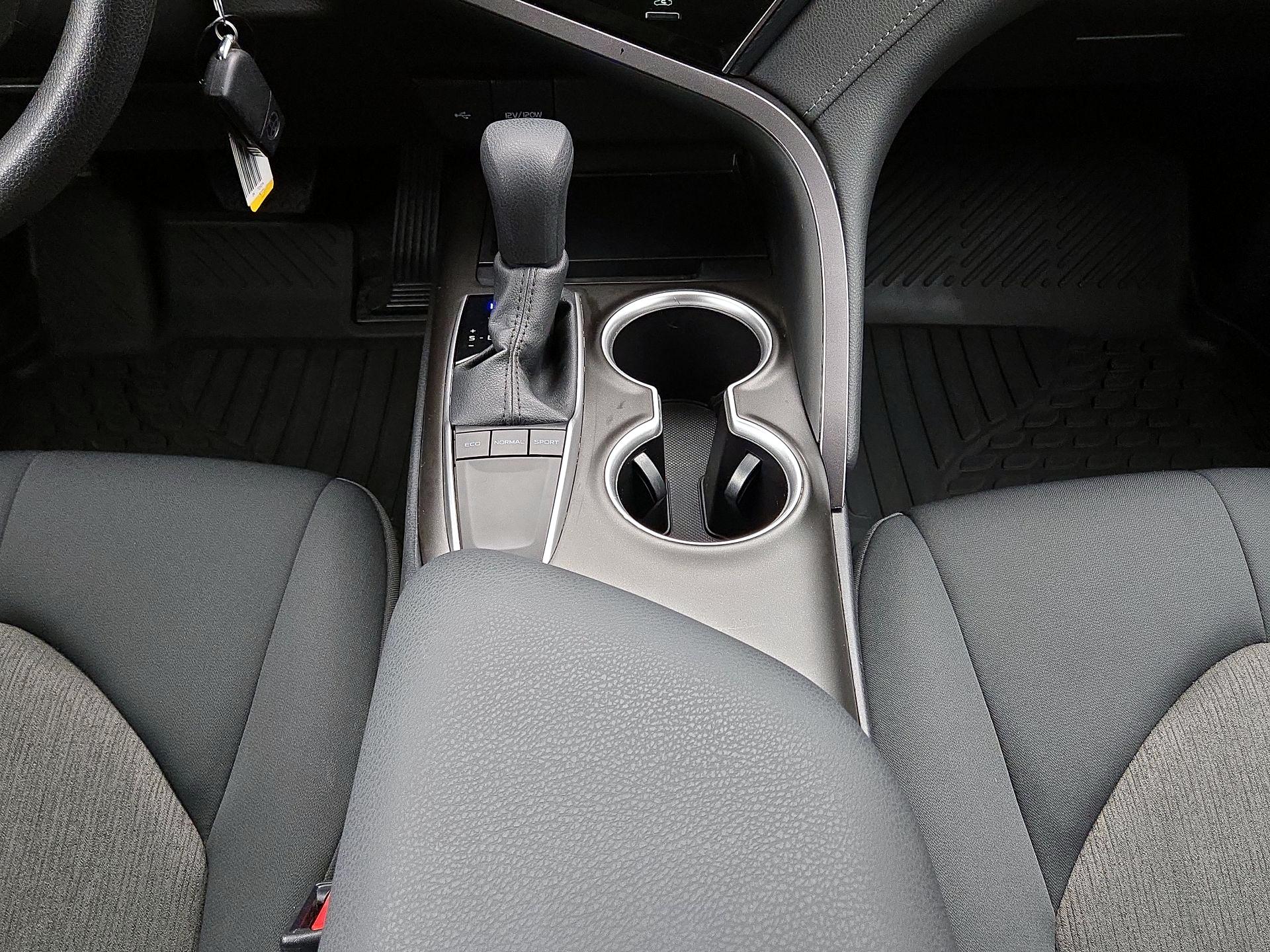 Thumbnail: 2024 Toyota Camry - 18