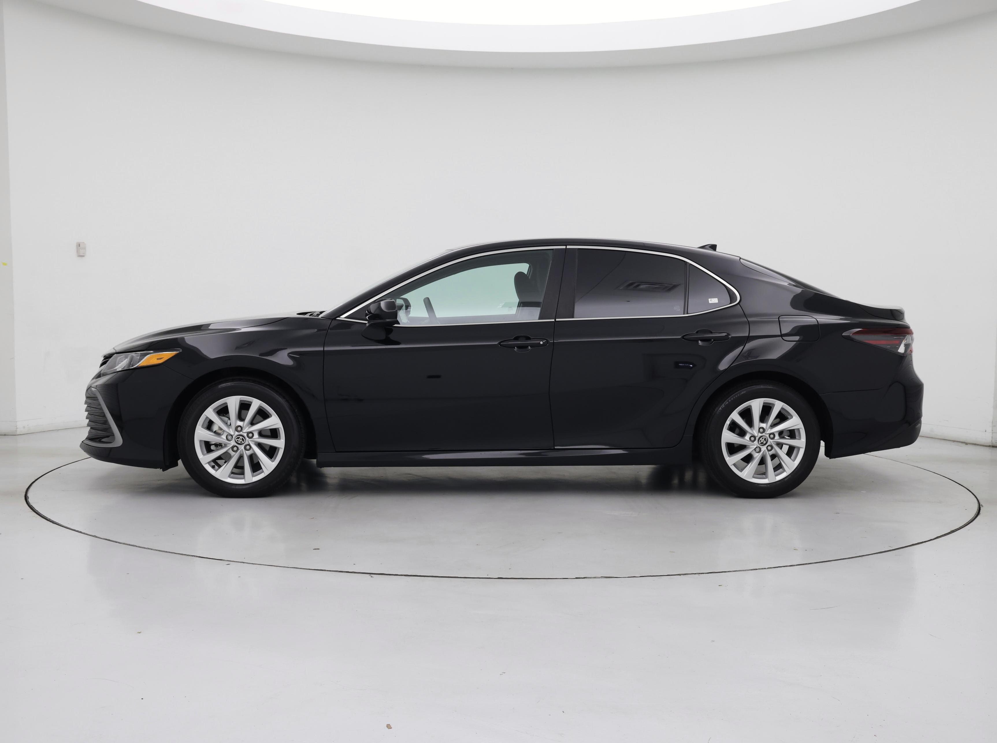 Thumbnail: 2024 Toyota Camry - 3