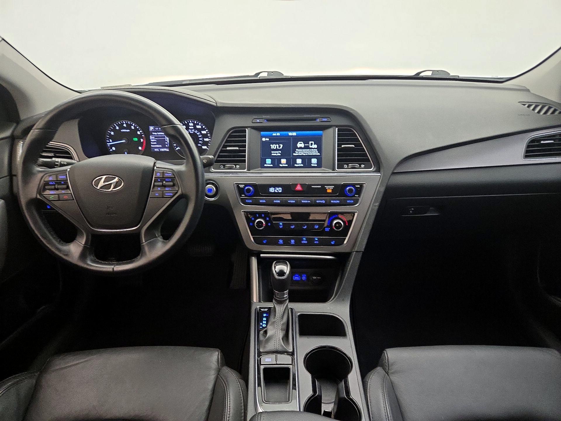 Thumbnail: 2017 Hyundai Sonata - 9