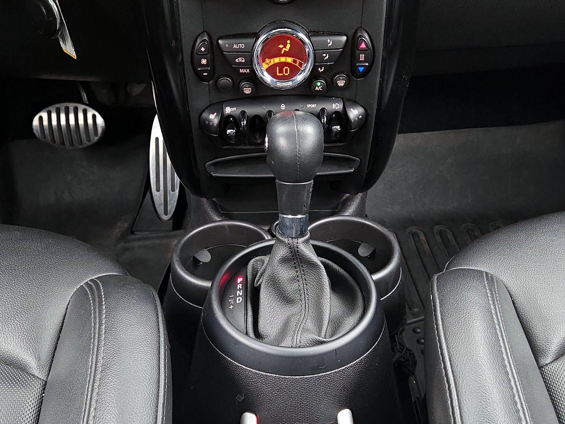 Thumbnail: 2016 MINI Cooper Countryman - 15