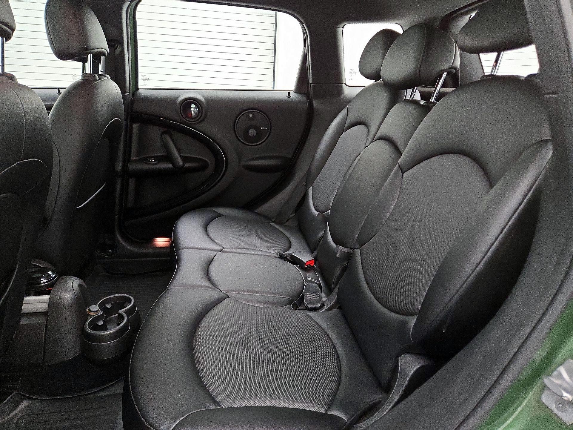 Thumbnail: 2016 MINI Cooper Countryman - 17