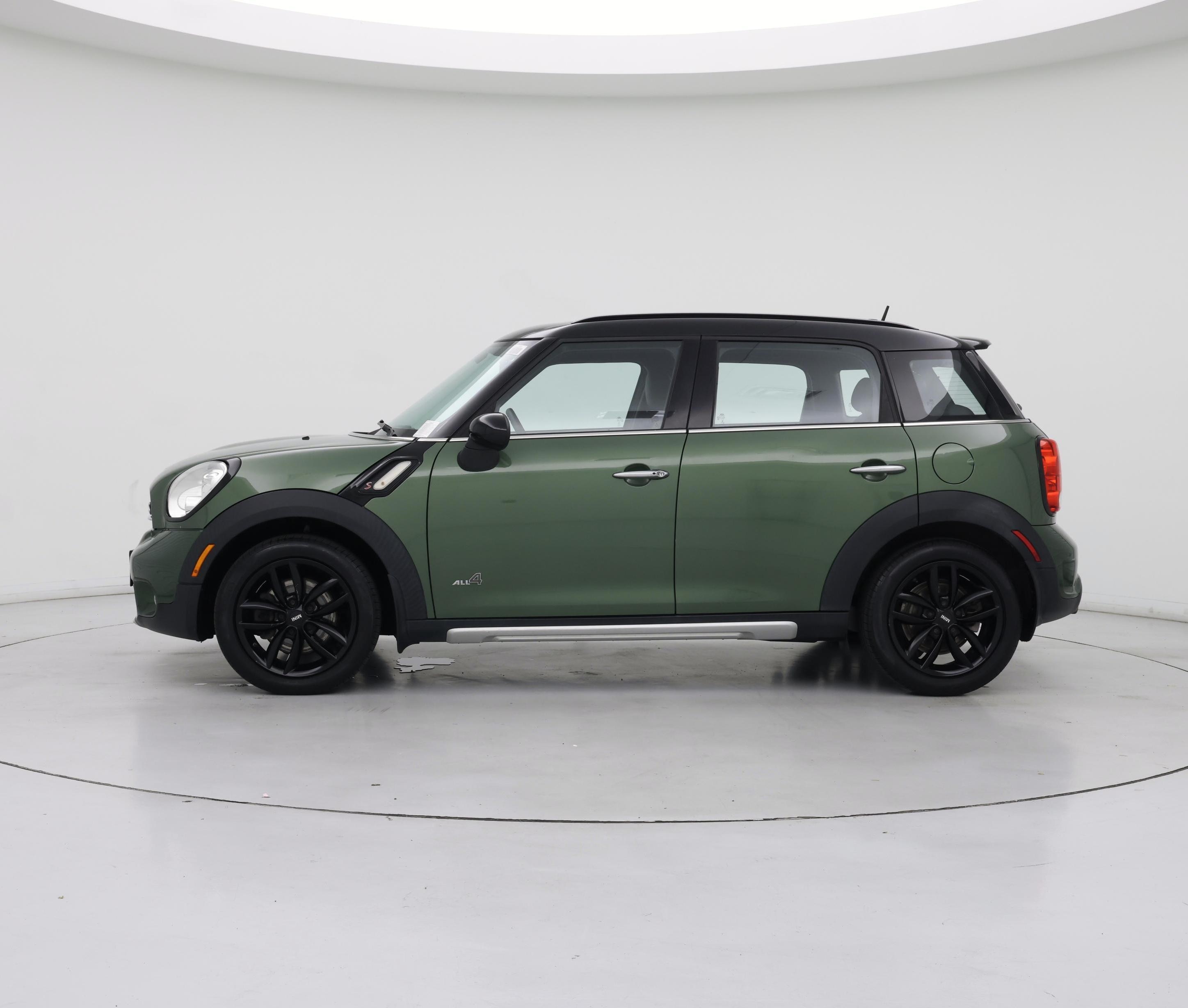 Thumbnail: 2016 MINI Cooper Countryman - 3