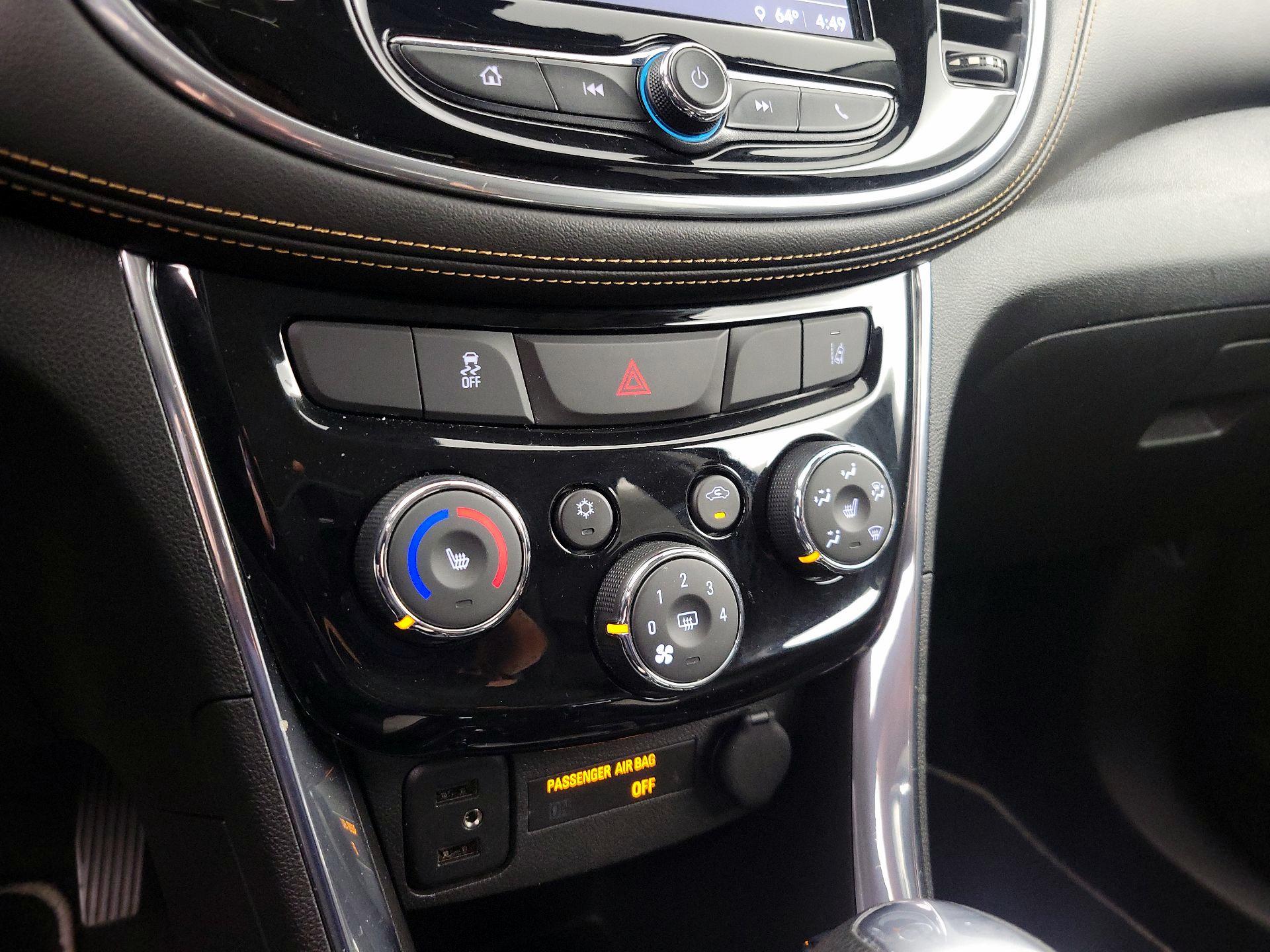 Thumbnail: 2018 Chevrolet Trax - 16