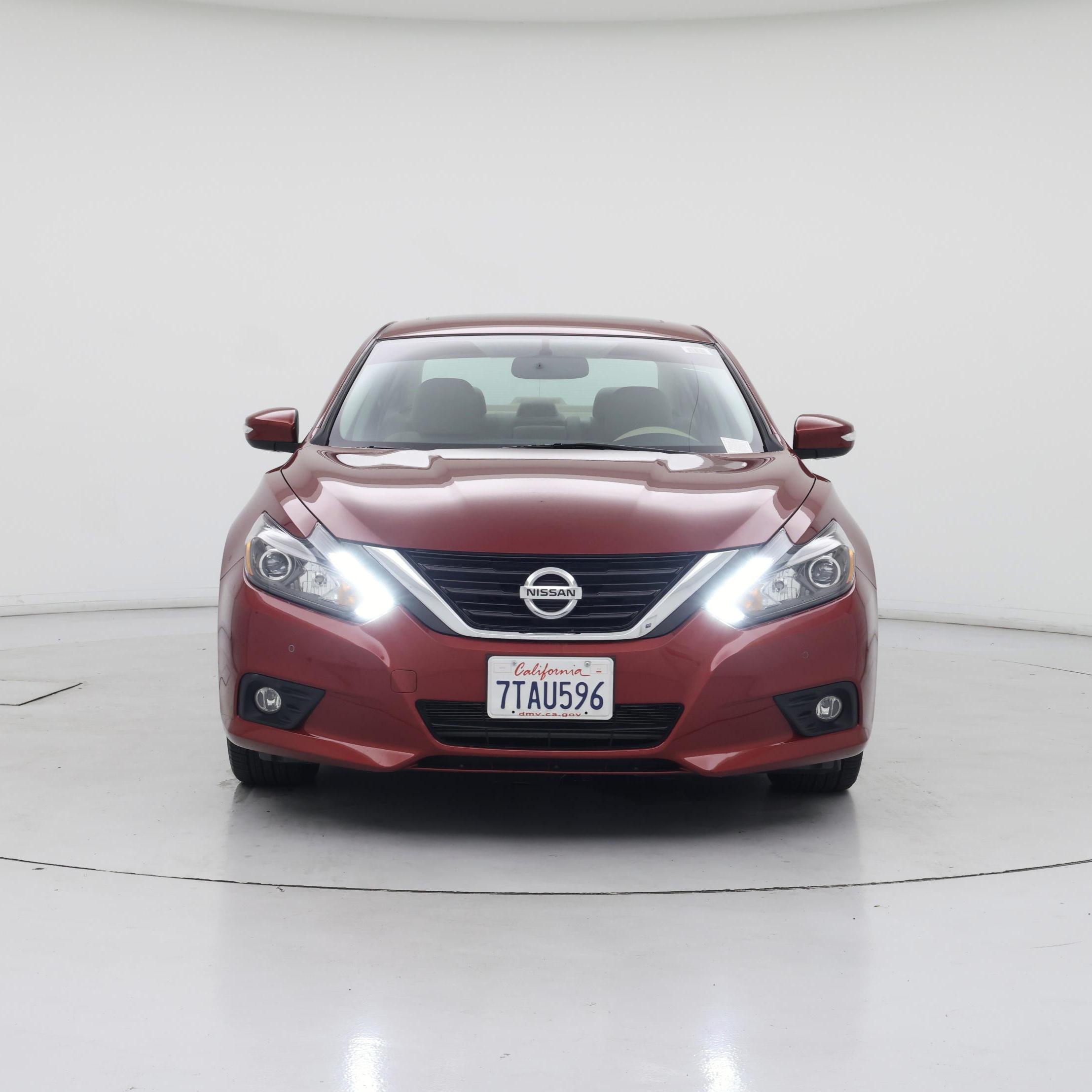 Thumbnail: 2016 Nissan Altima - 5