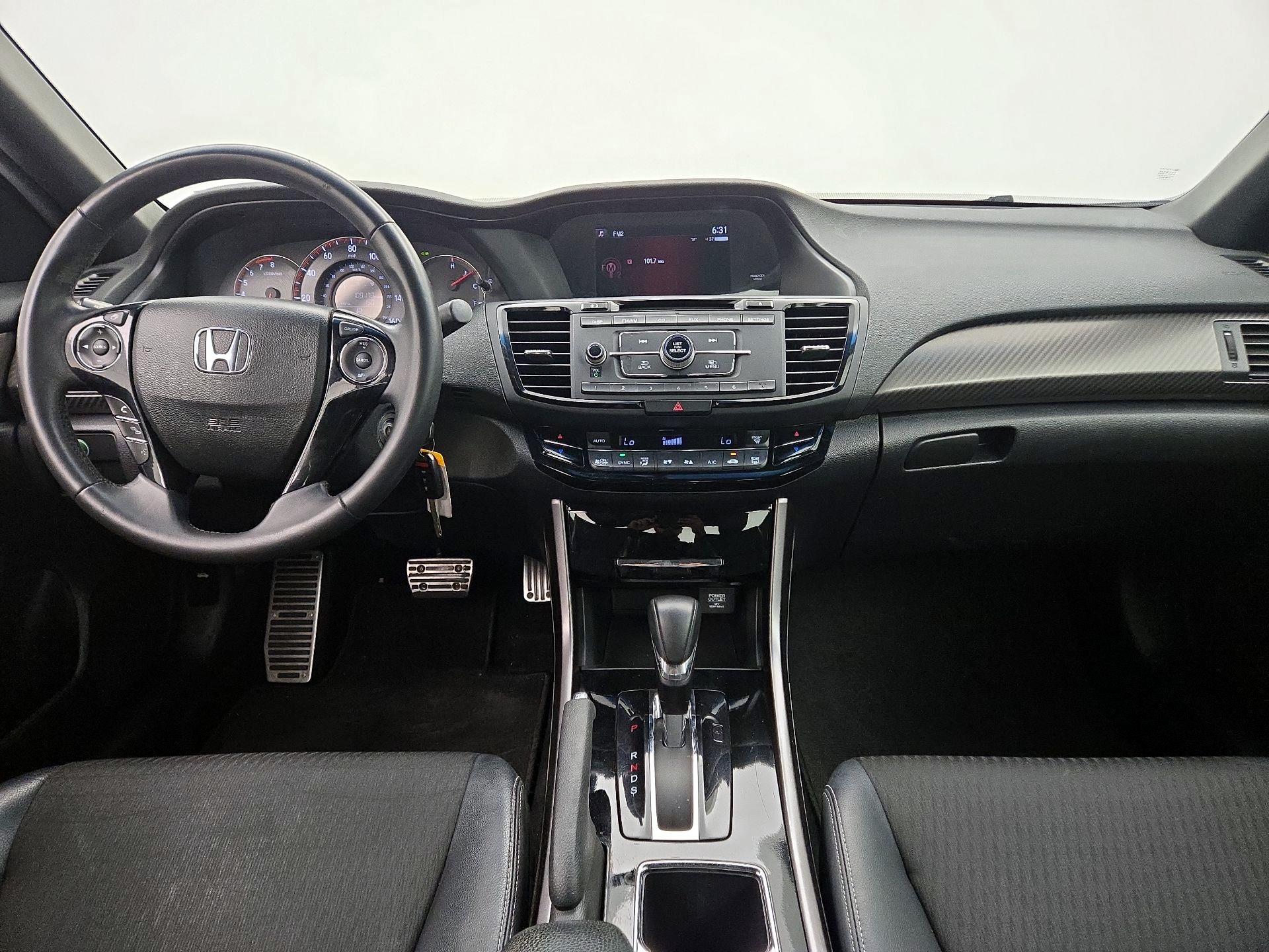 Thumbnail: 2016 Honda Accord - 9