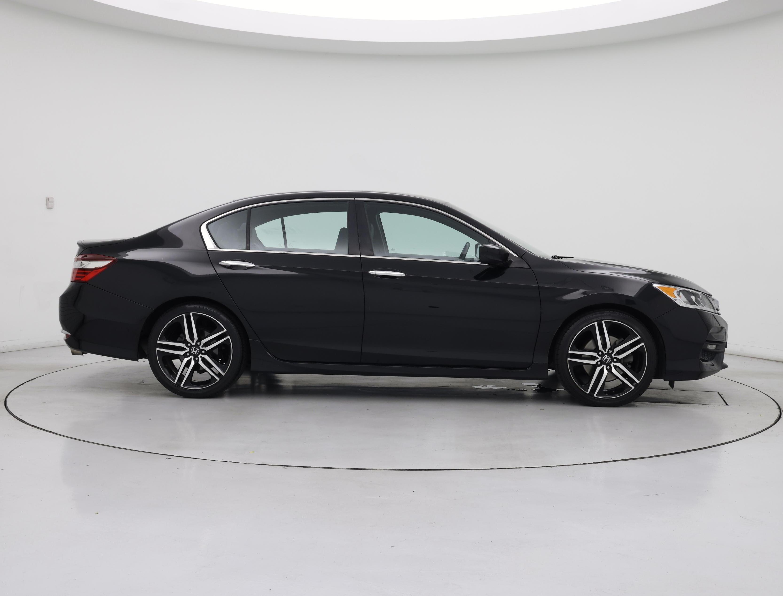 Thumbnail: 2016 Honda Accord - 7