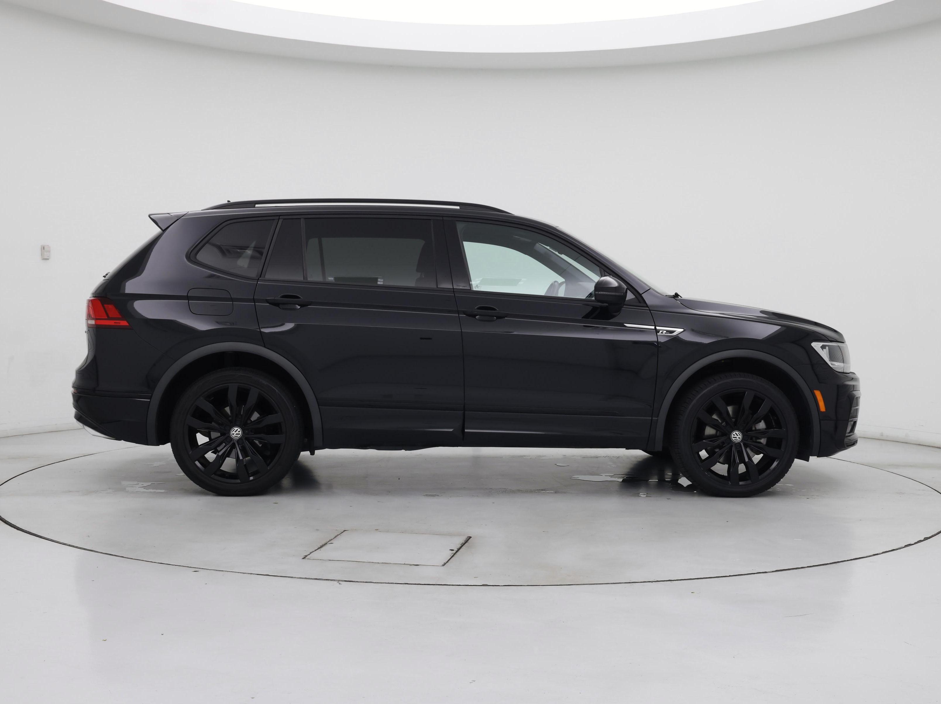 Thumbnail: 2021 Volkswagen Tiguan - 7