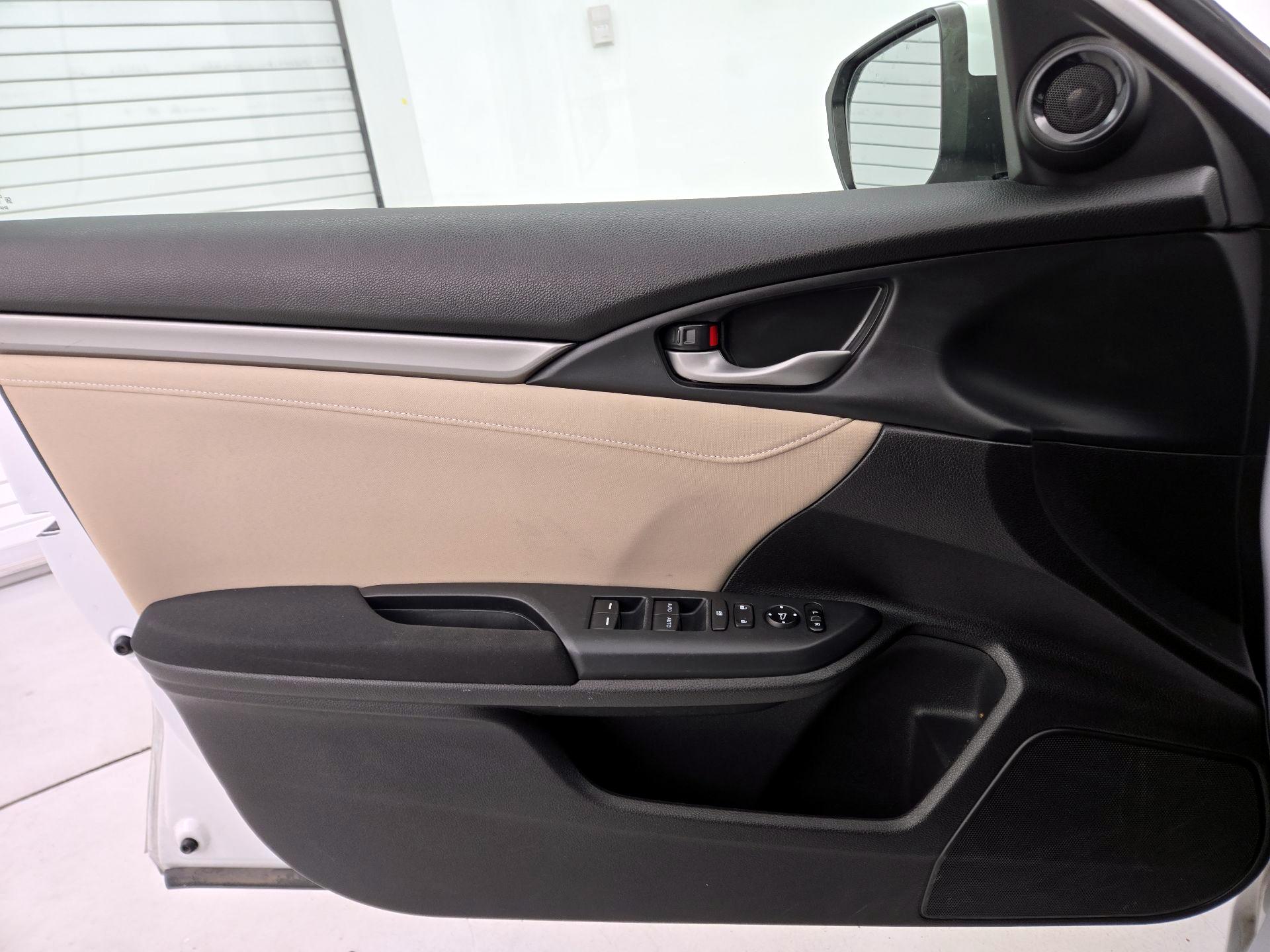 Thumbnail: 2020 Honda Civic - 12