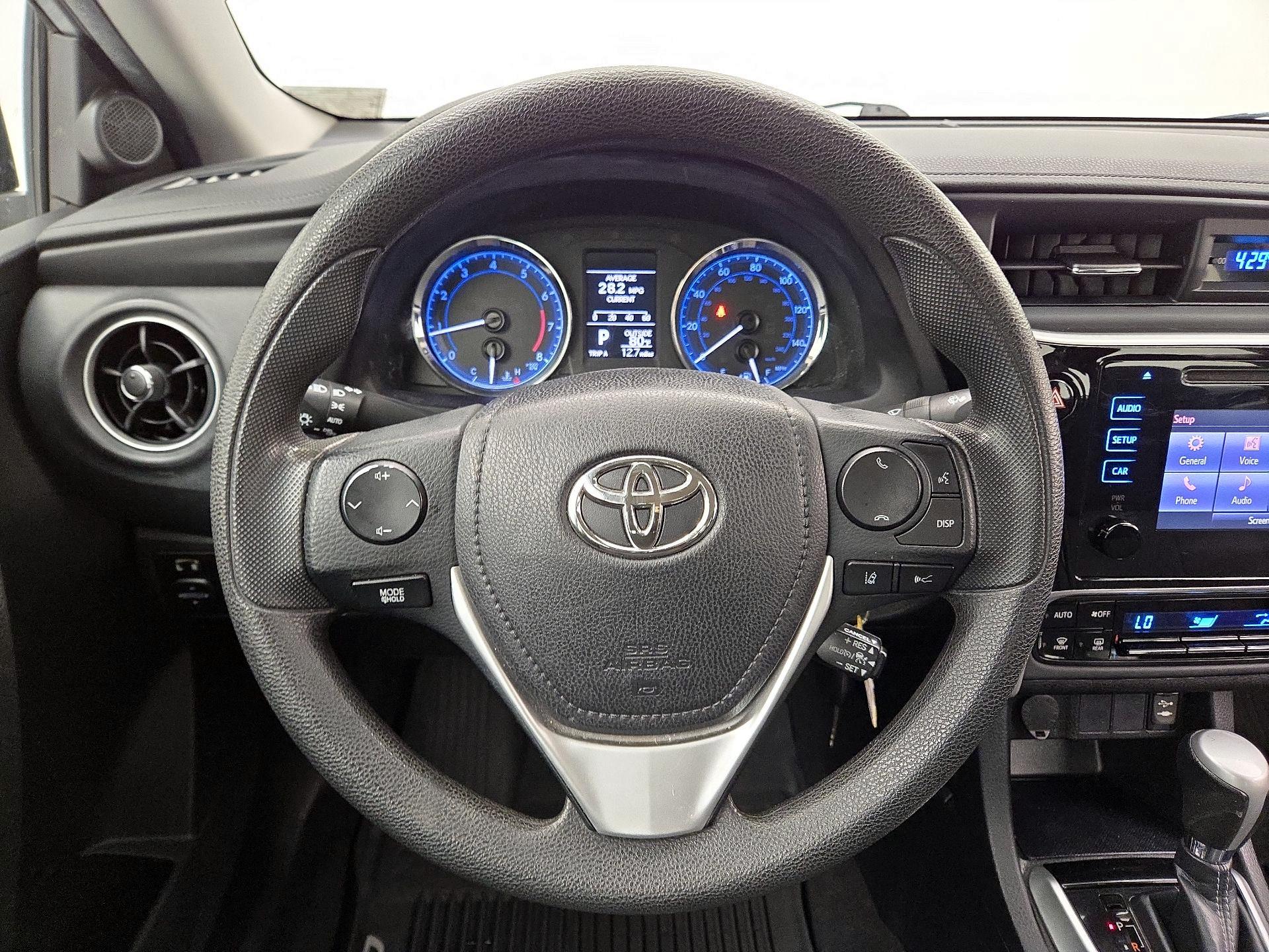 Thumbnail: 2018 Toyota Corolla - 10