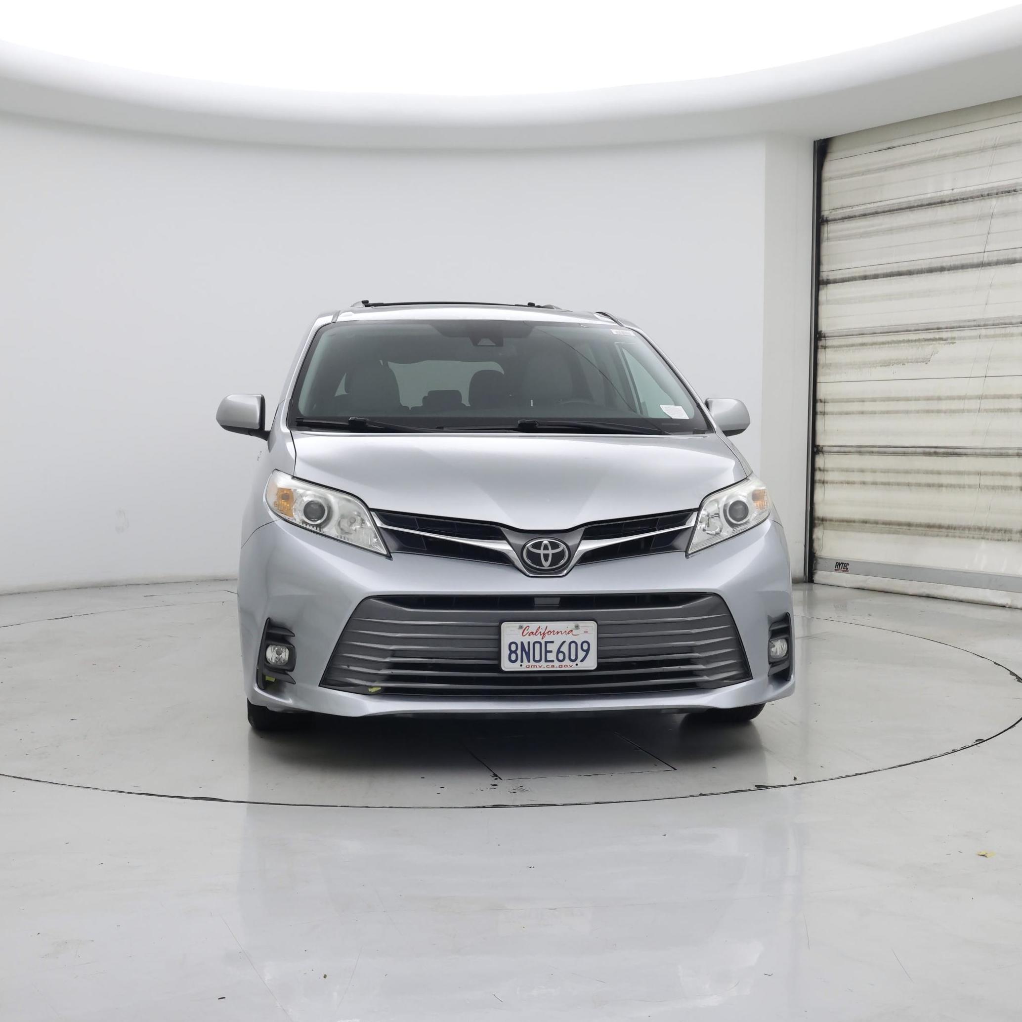 Thumbnail: 2020 Toyota Sienna - 5