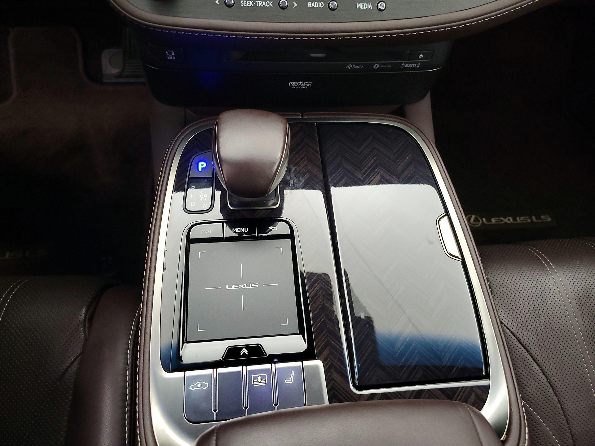Thumbnail: 2018 Lexus LS - 18