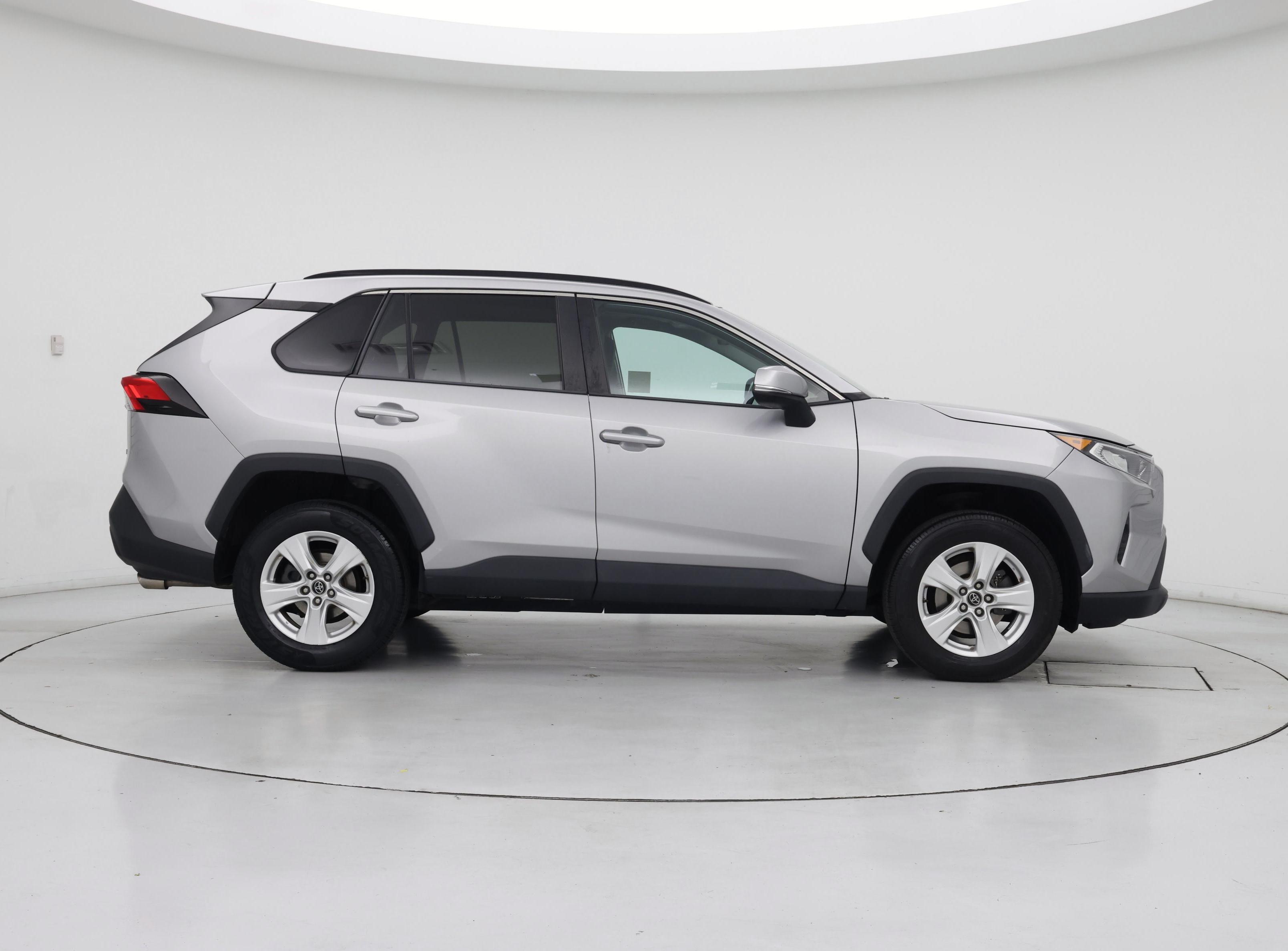 Thumbnail: 2019 Toyota RAV4 - 7