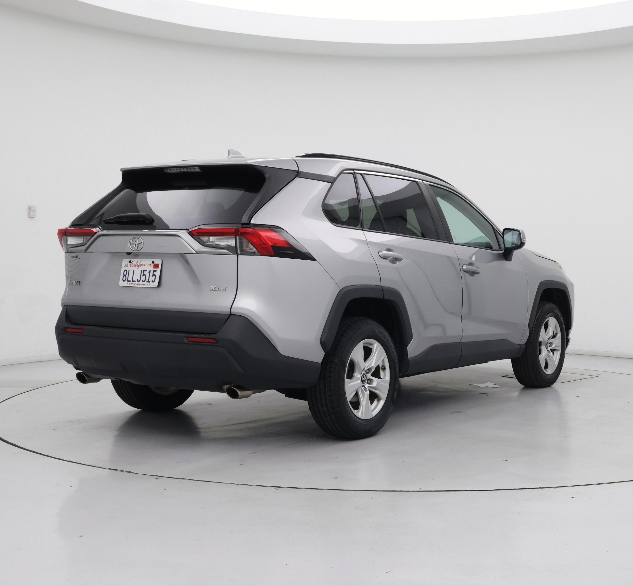 Thumbnail: 2019 Toyota RAV4 - 8
