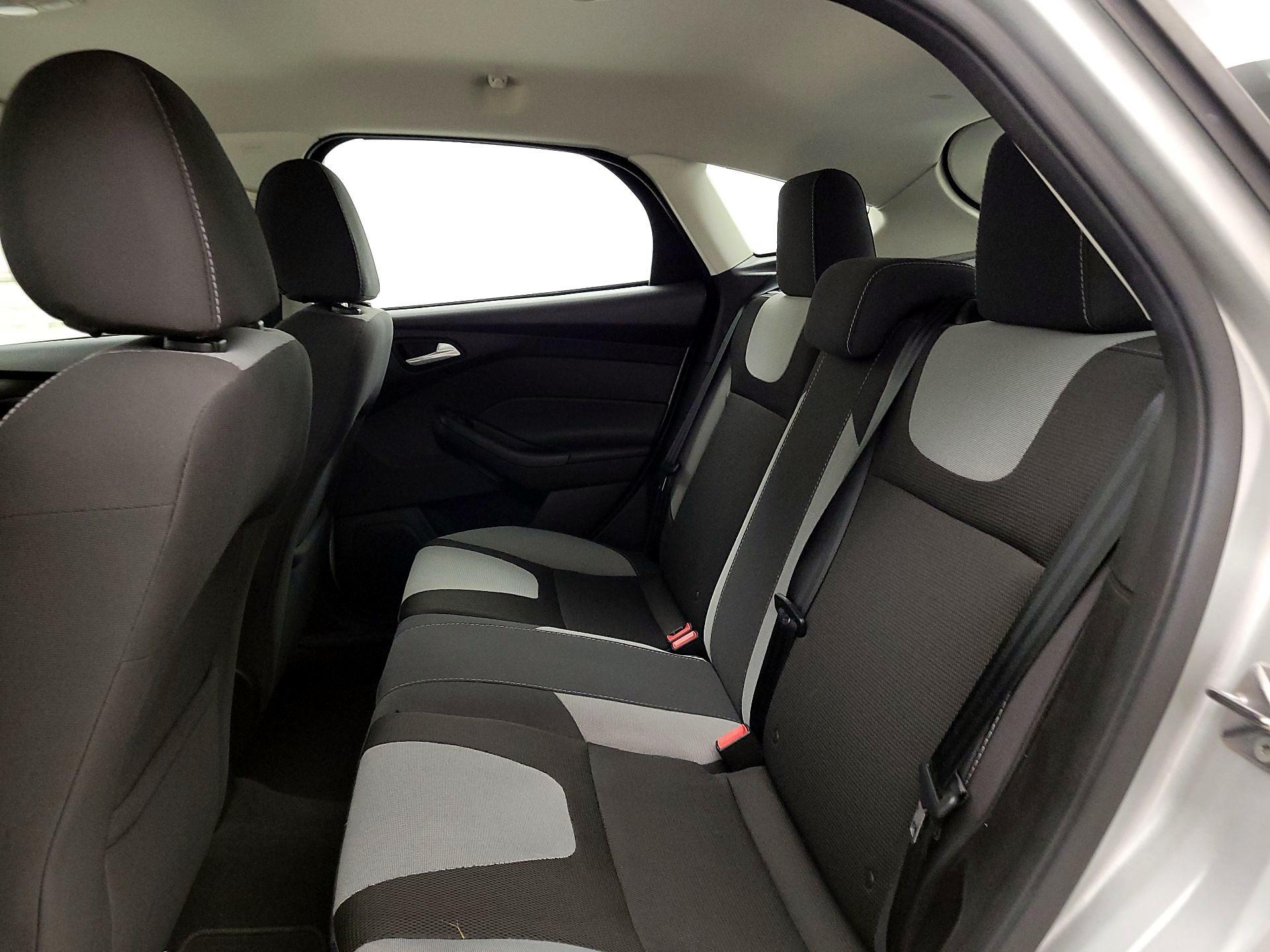 Thumbnail: 2014 Ford Focus - 18