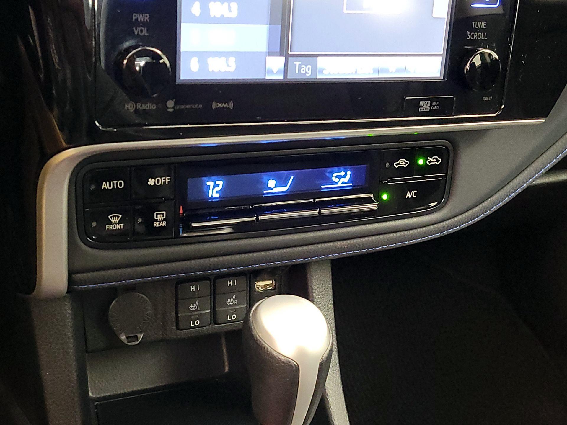 Thumbnail: 2018 Toyota Corolla - 17