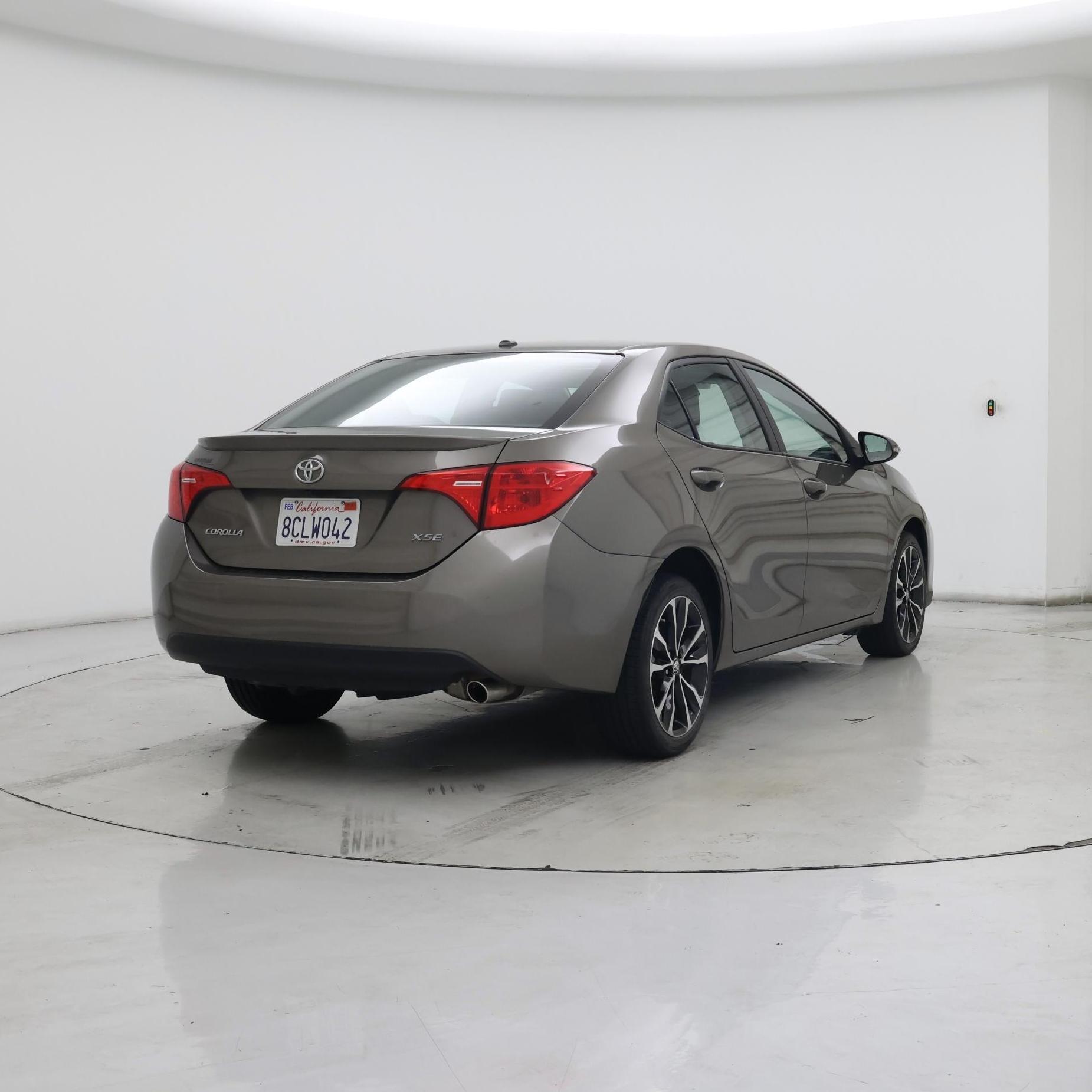 Thumbnail: 2018 Toyota Corolla - 8