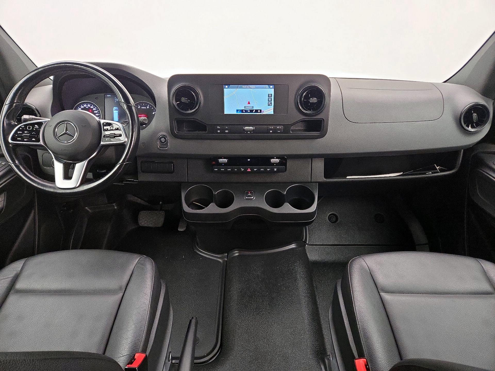 Thumbnail: 2021 Mercedes-Benz Sprinter - 9