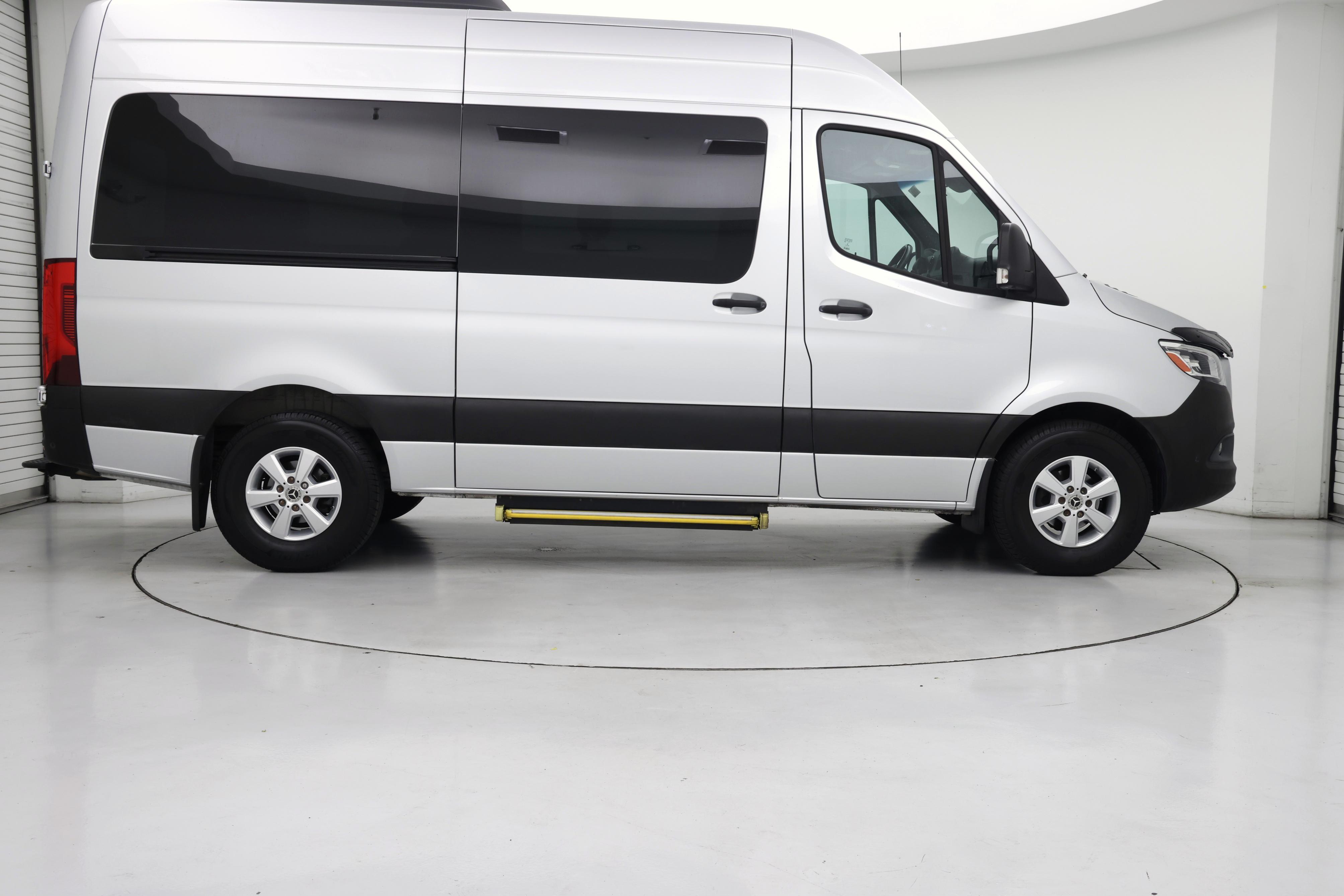 Thumbnail: 2021 Mercedes-Benz Sprinter - 7